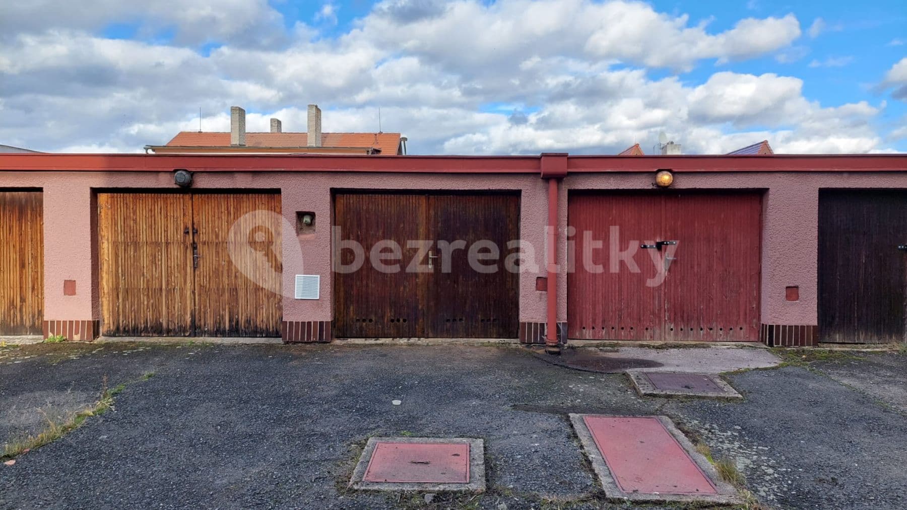 garage to rent, 18 m², Nad Santoškou, Prague, Prague garage to rent, 18 m², Nad Santoškou, Prague, Prague