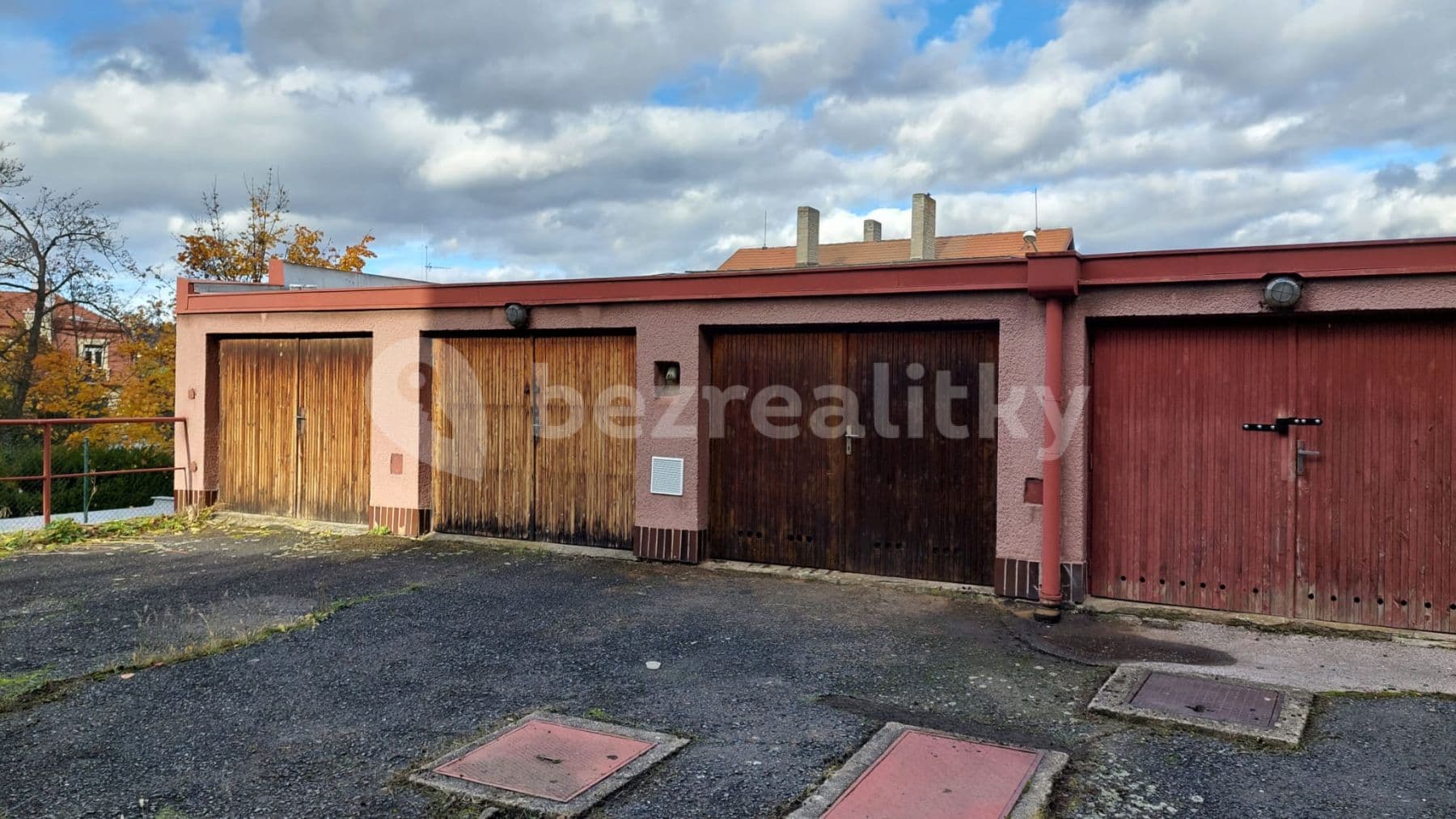 garage to rent, 18 m², Nad Santoškou, Prague, Prague garage to rent, 18 m², Nad Santoškou, Prague, Prague