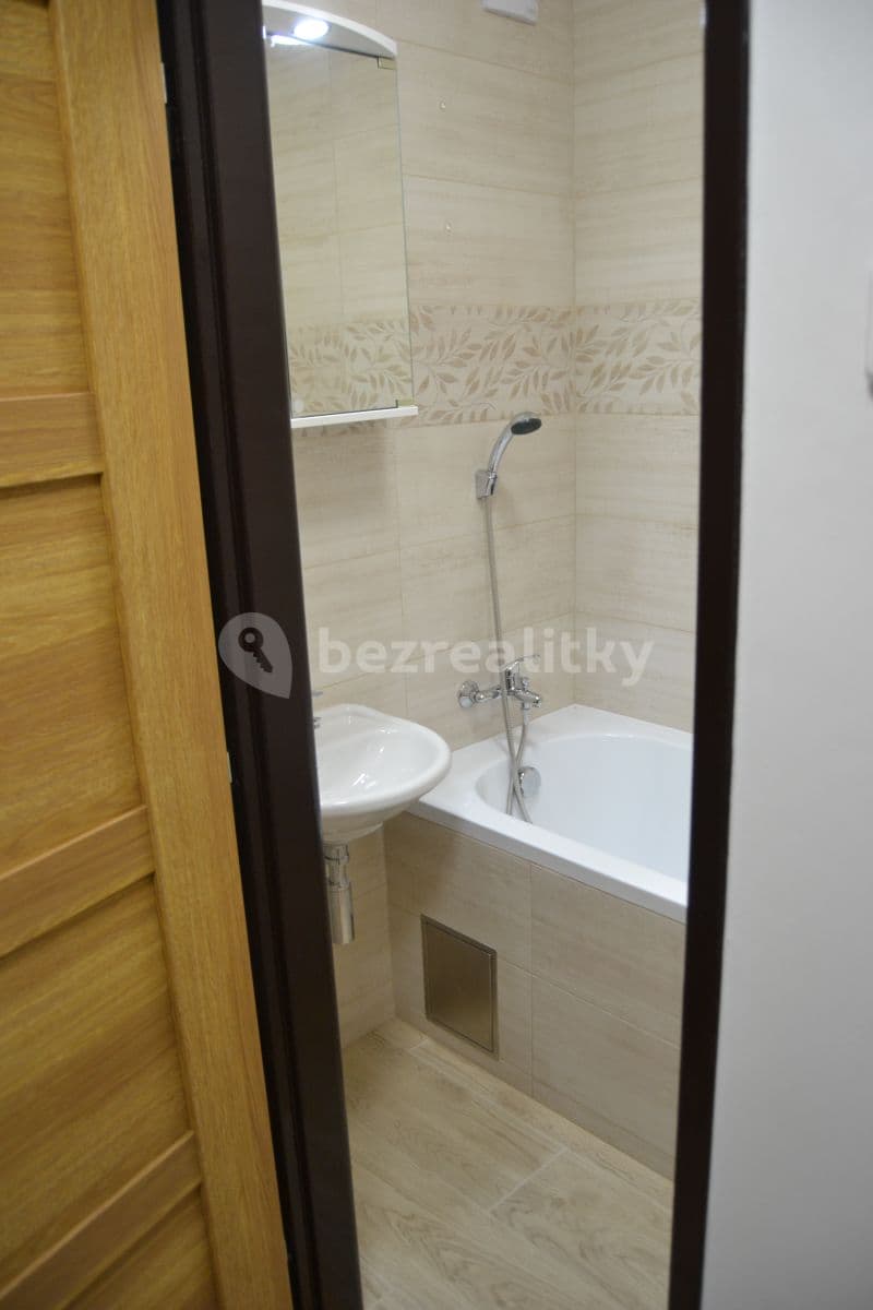 3 bedroom flat to rent, 56 m², Velká Hradební, Ústí nad Labem, Ústecký Region 3 bedroom flat to rent, 56 m², Velká Hradební, Ústí nad Labem, Ústecký Region