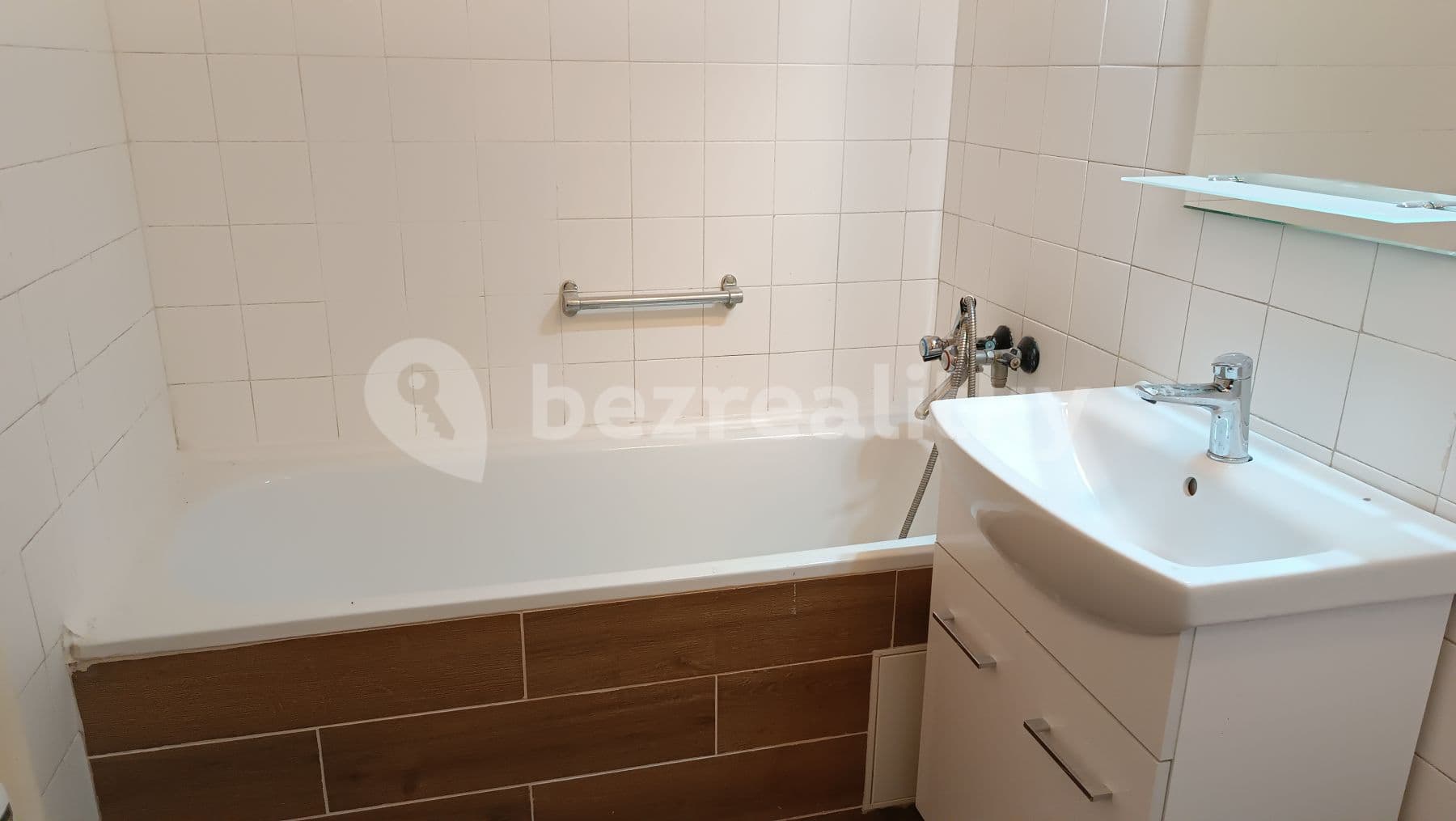 1 bedroom with open-plan kitchen flat to rent, 44 m², Spodní, Brno, Jihomoravský Region 1 bedroom with open-plan kitchen flat to rent, 44 m², Spodní, Brno, Jihomoravský Region