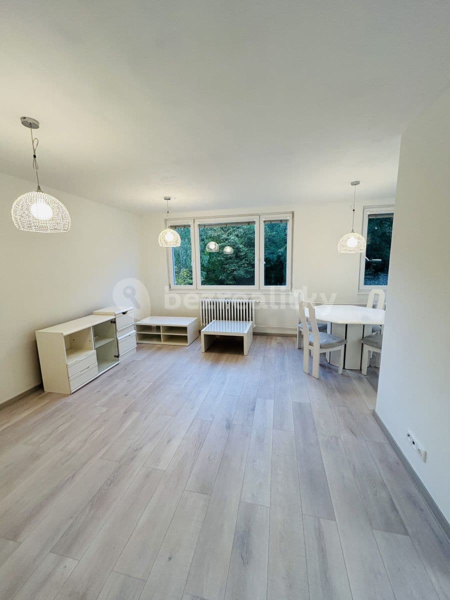 2 bedroom with open-plan kitchen flat to rent, 68 m², Prosluněná, Prague, Prague 2 bedroom with open-plan kitchen flat to rent, 68 m², Prosluněná, Prague, Prague