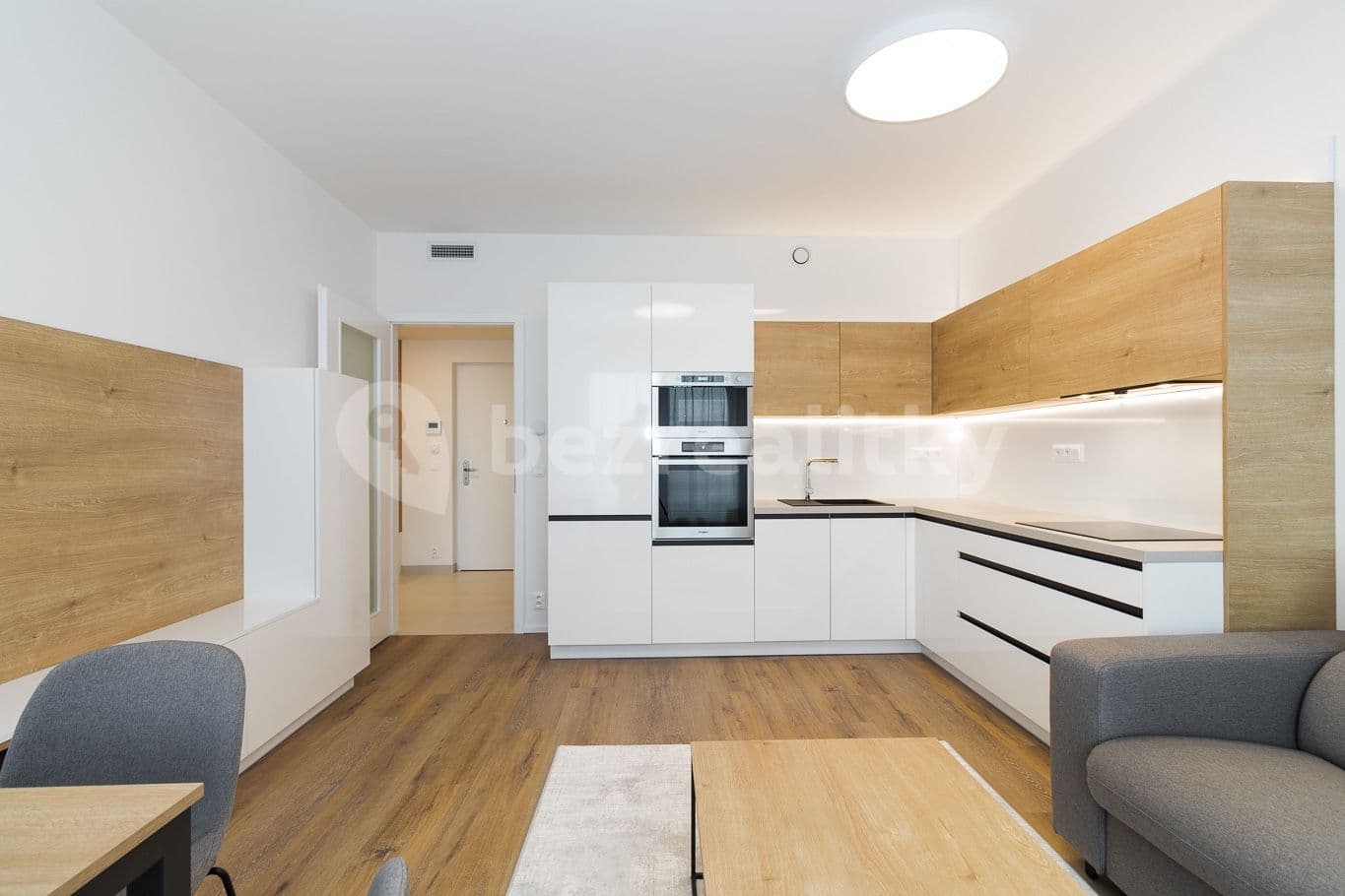 1 bedroom with open-plan kitchen flat to rent, 47 m², Na Palouku, Prague, Prague 1 bedroom with open-plan kitchen flat to rent, 47 m², Na Palouku, Prague, Prague