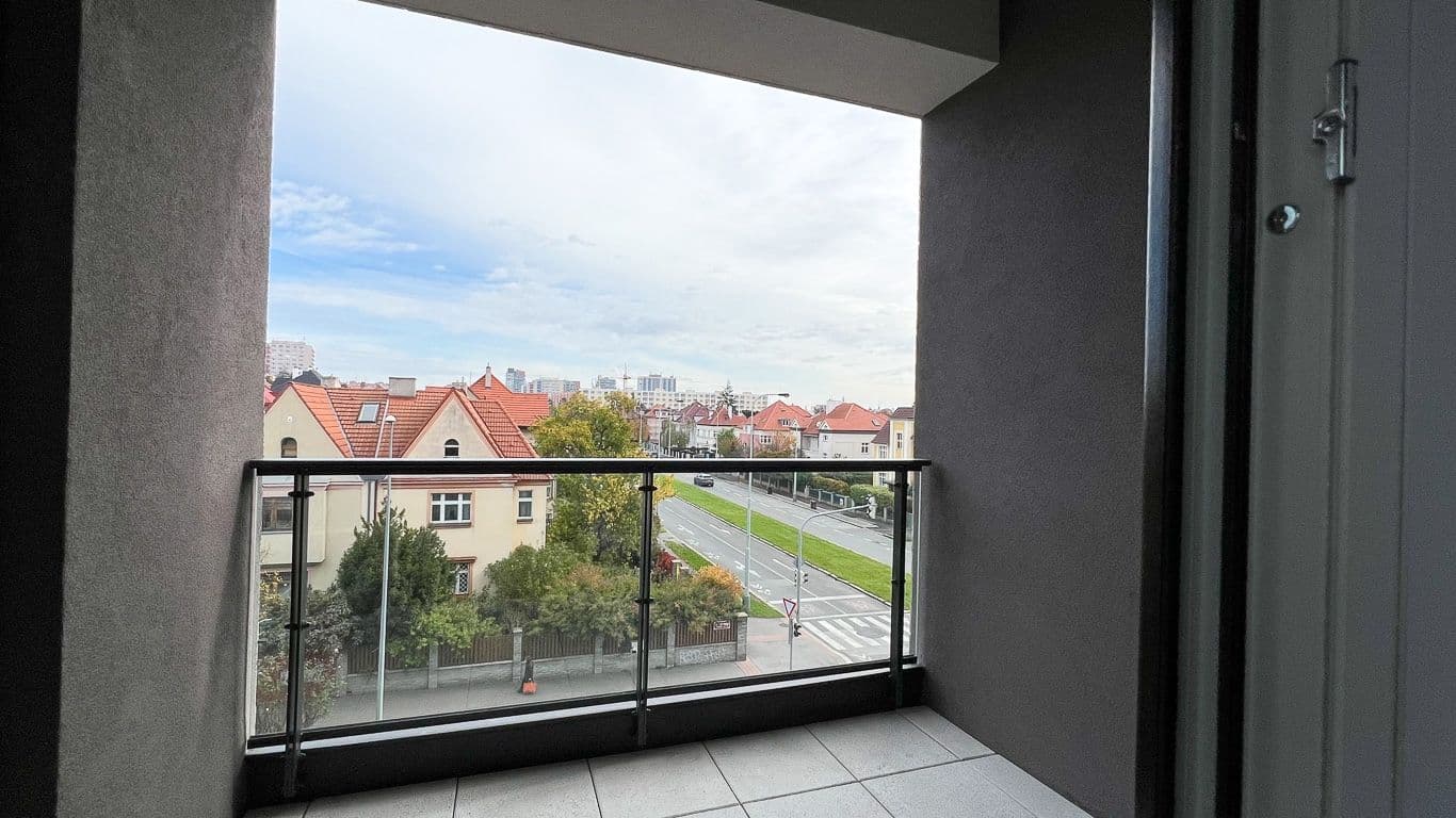 1 bedroom with open-plan kitchen flat to rent, 47 m², Na Palouku, Prague, Prague 1 bedroom with open-plan kitchen flat to rent, 47 m², Na Palouku, Prague, Prague