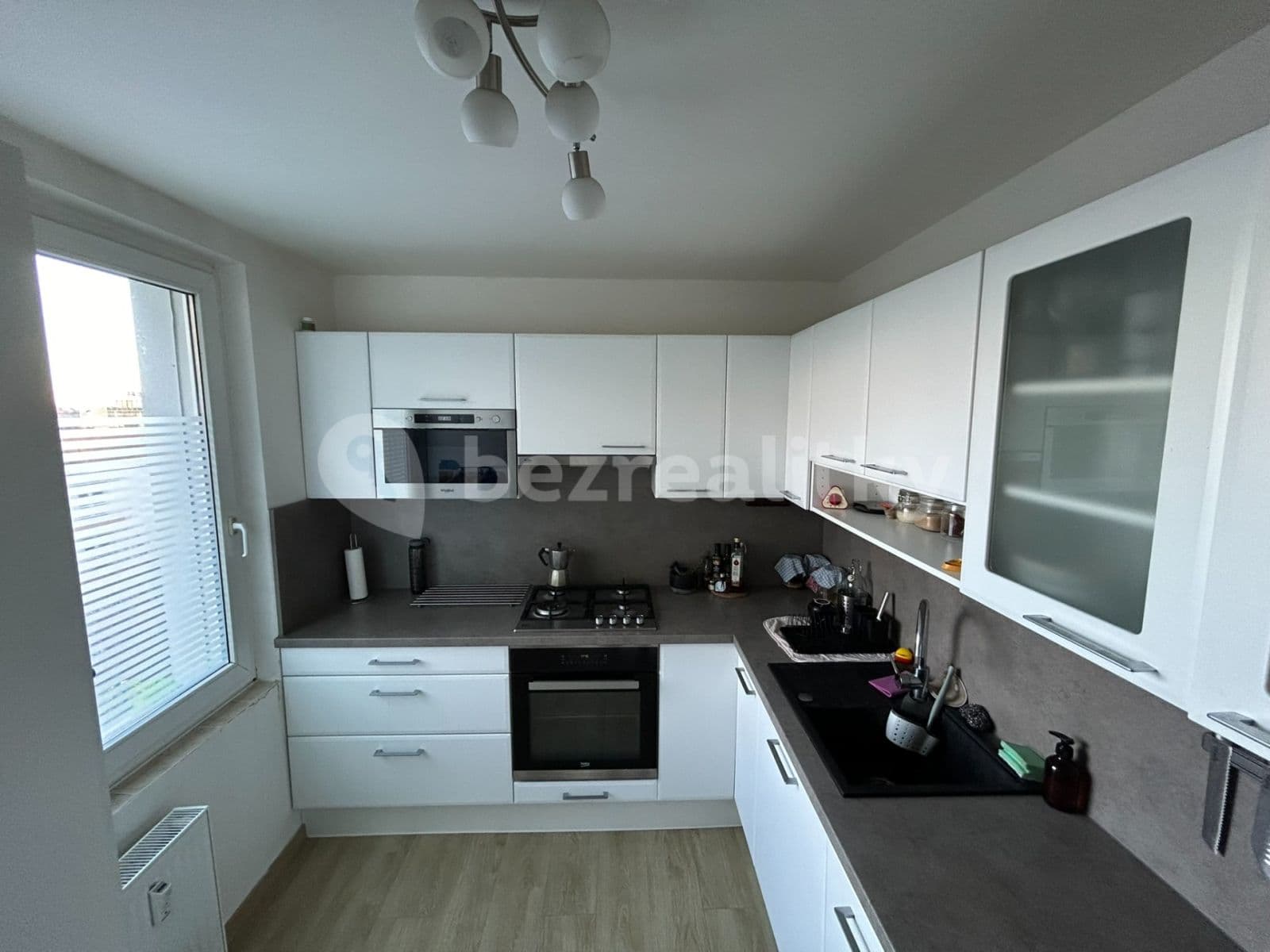 2 bedroom with open-plan kitchen flat to rent, 69 m², Bítovská, Prague, Prague 2 bedroom with open-plan kitchen flat to rent, 69 m², Bítovská, Prague, Prague