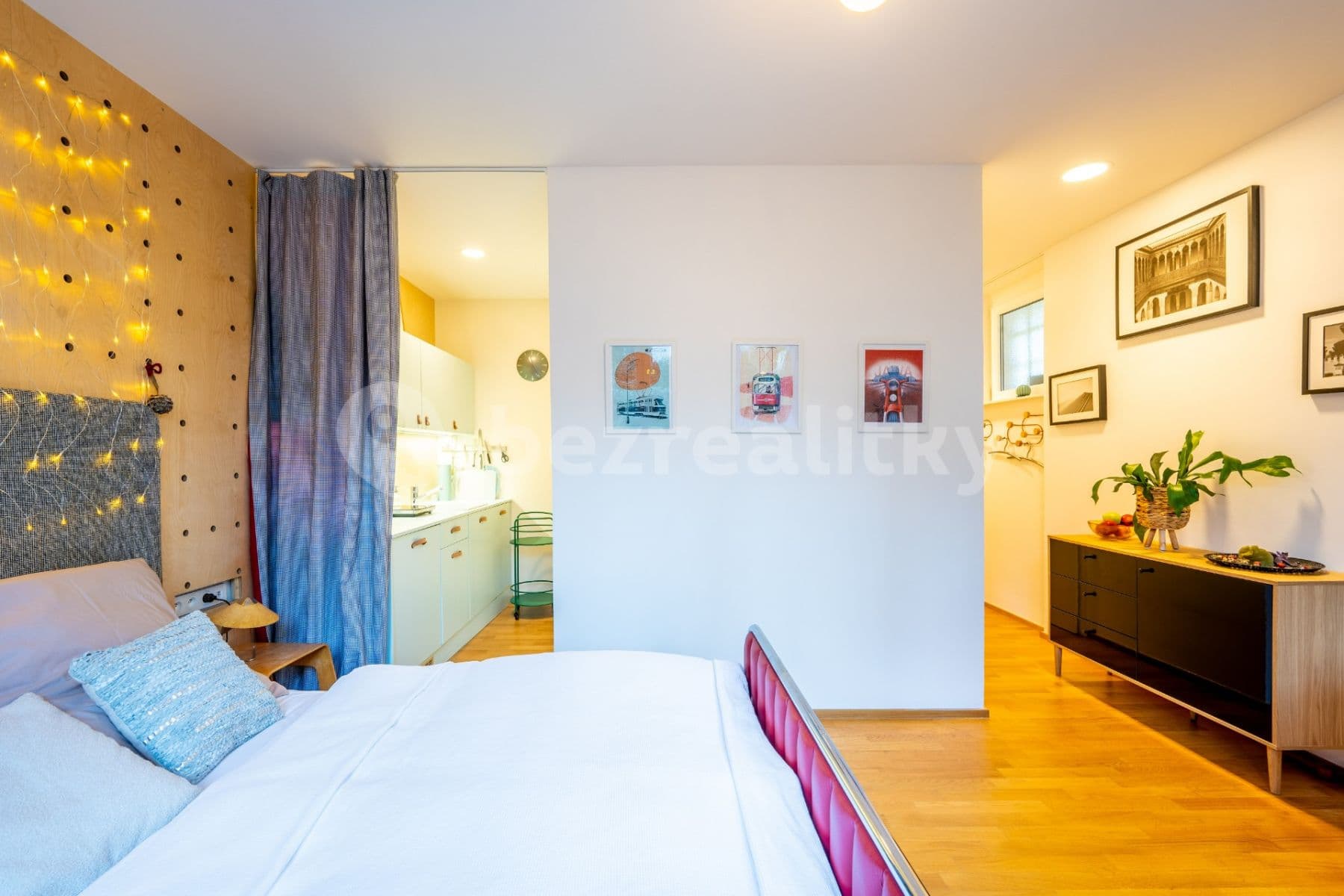 Studio flat to rent, 24 m², Vápencová, Prague, Prague Studio flat to rent, 24 m², Vápencová, Prague, Prague