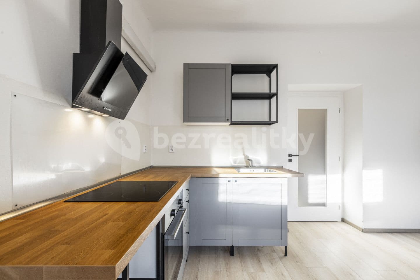 1 bedroom with open-plan kitchen flat for sale, 53 m², Čechova, Kralupy nad Vltavou, Středočeský Region