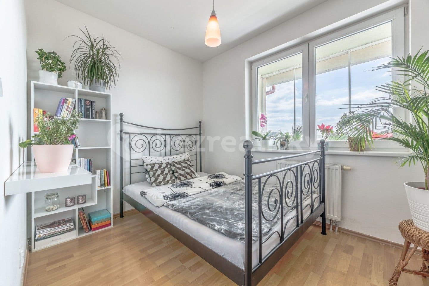1 bedroom with open-plan kitchen flat for sale, 62 m², Českobrodská, Prague, Prague