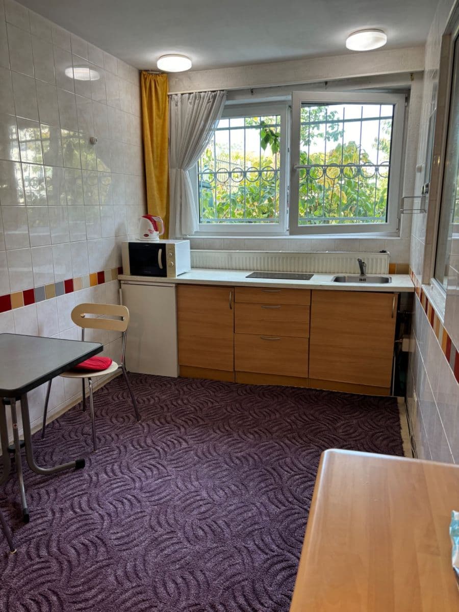 Studio flat to rent, 20 m², Roztylské sady, Prague, Prague Studio flat to rent, 20 m², Roztylské sady, Prague, Prague