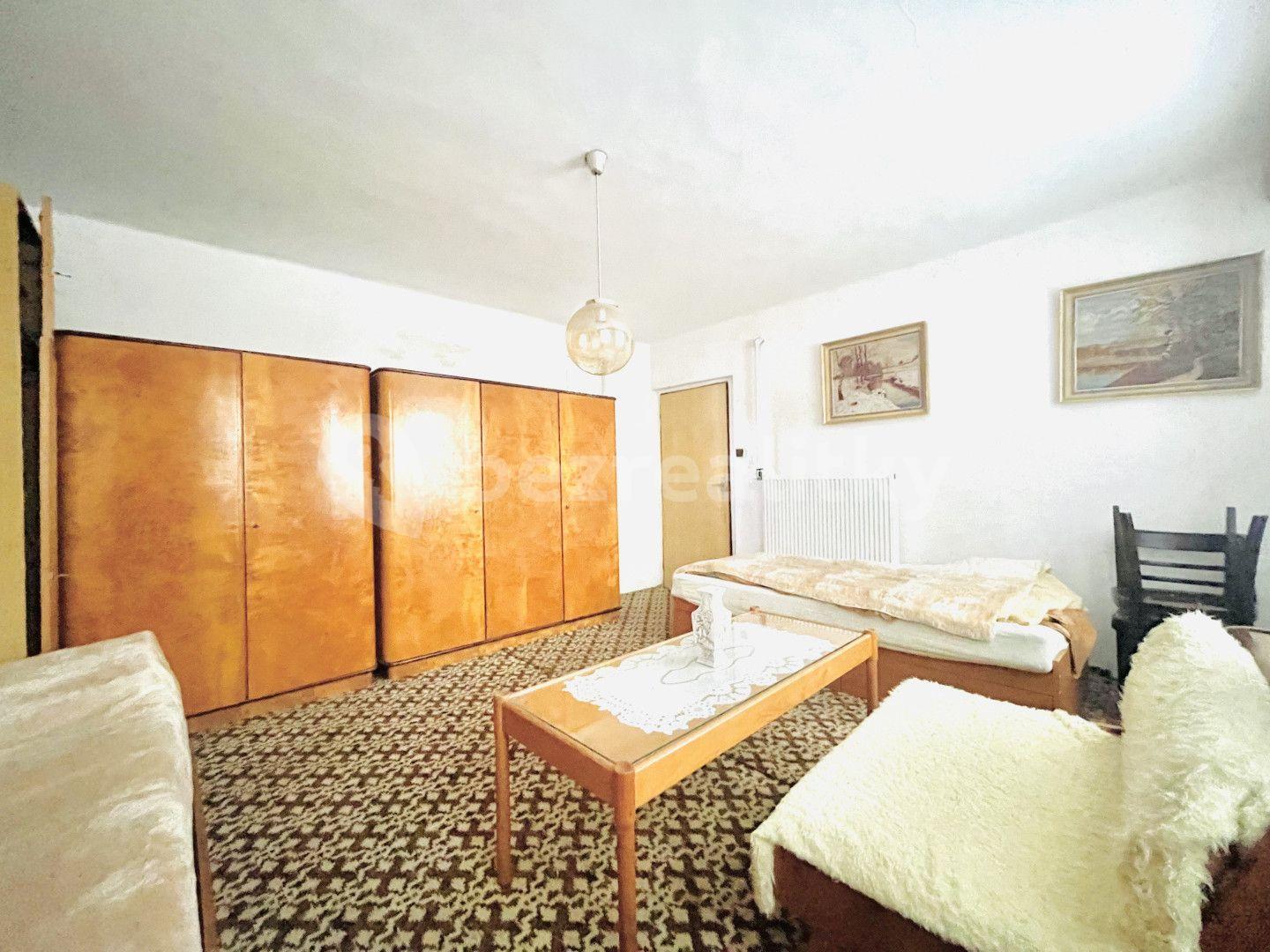3 bedroom flat for sale, 81 m², Bílovice, Zlínský Region