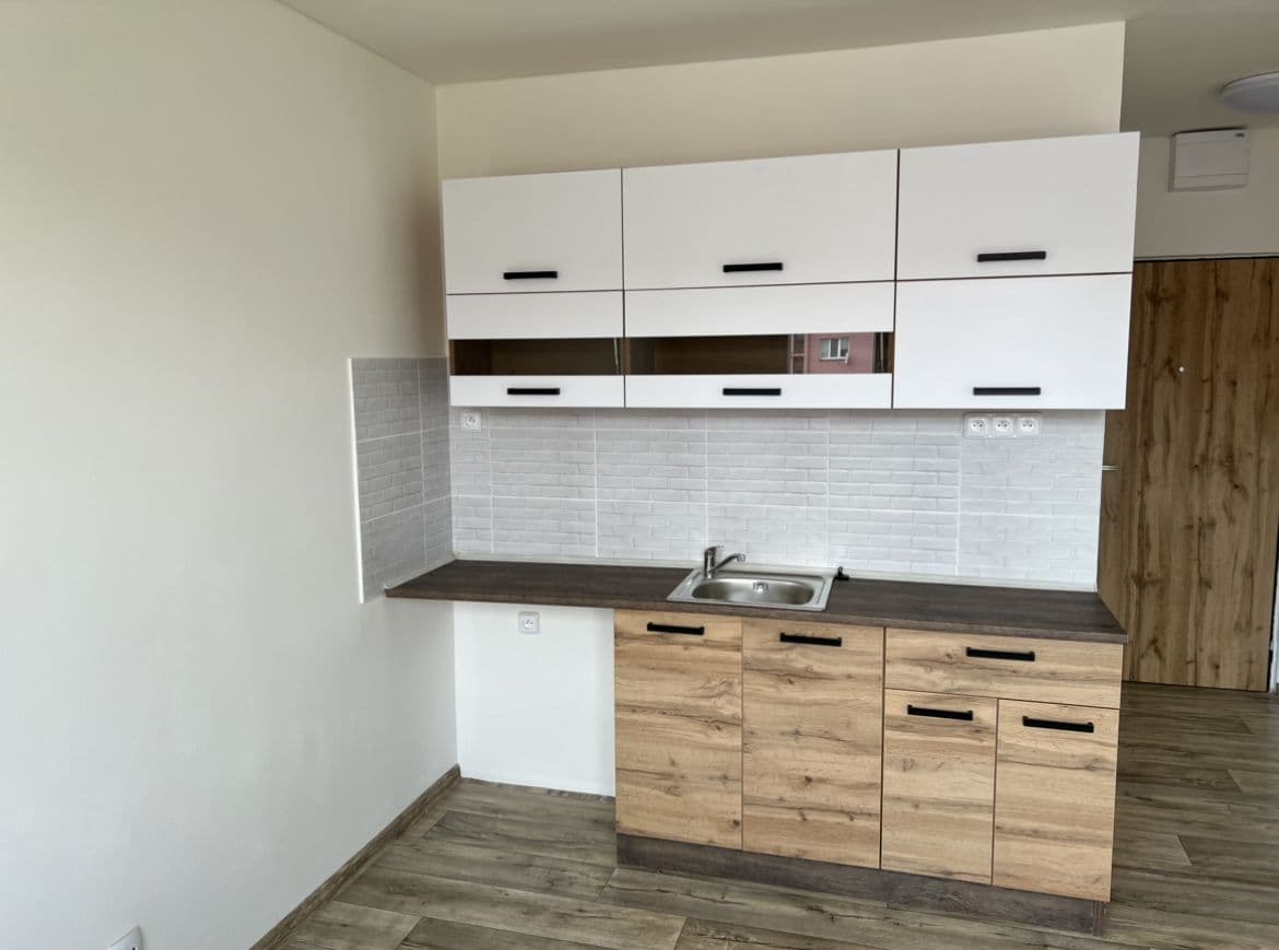 Studio flat to rent, 21 m², Ladova, Ústí nad Labem, Ústecký Region Studio flat to rent, 21 m², Ladova, Ústí nad Labem, Ústecký Region