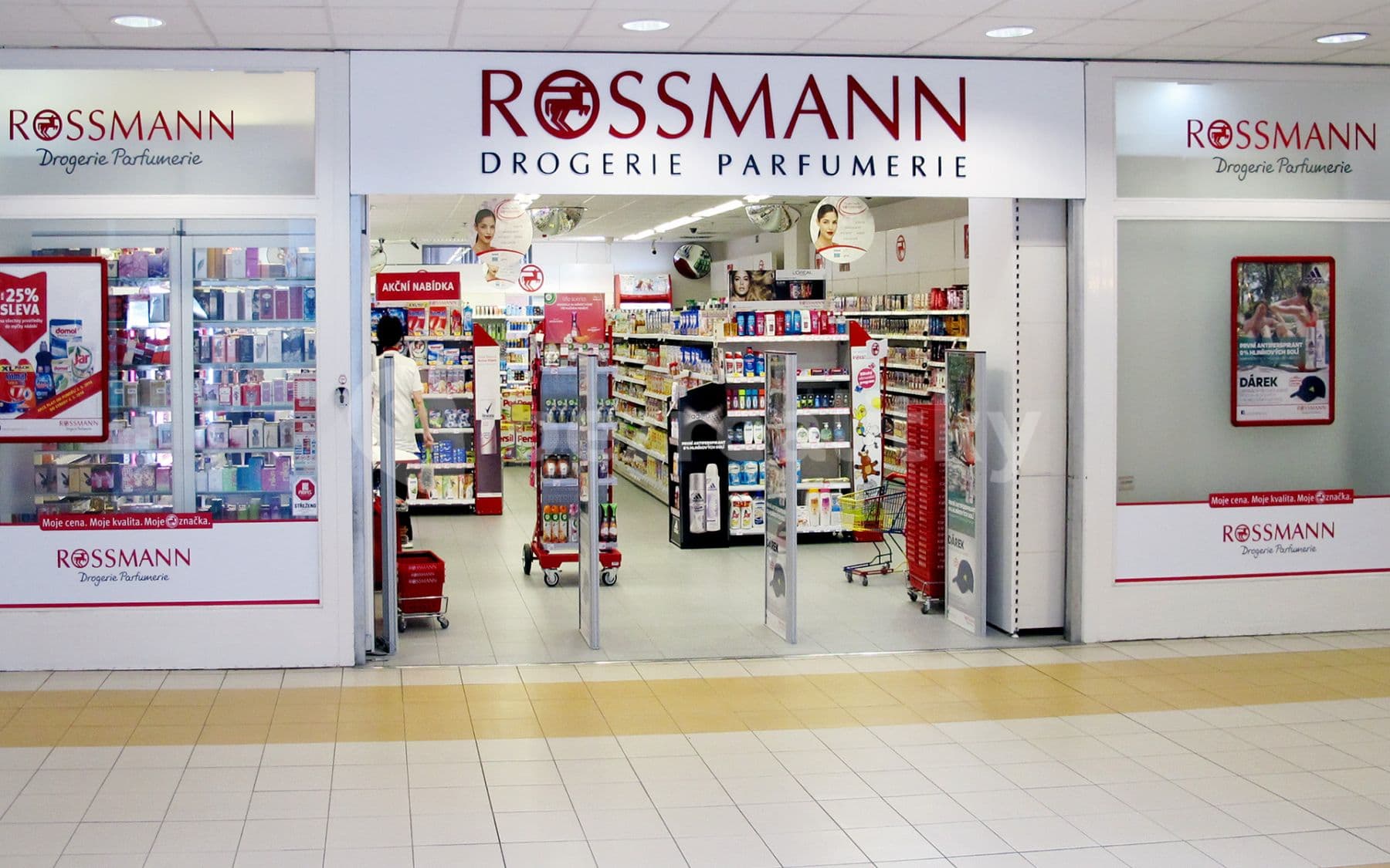 Studio flat to rent, 42 m², Mukařovského, Prague, Prague Studio flat to rent, 42 m², Mukařovského, Prague, Prague