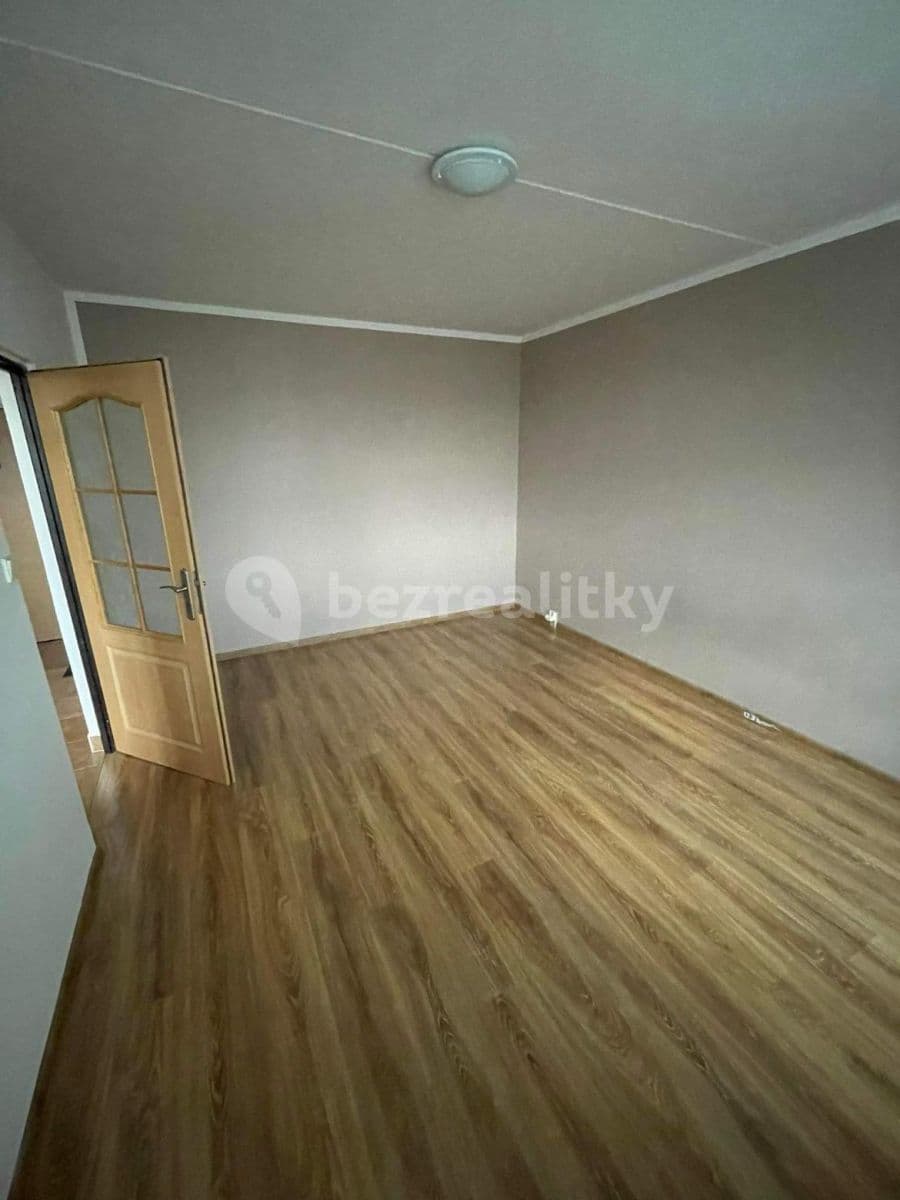 1 bedroom flat to rent, 36 m², Kosmonautů, Louny, Ústecký Region