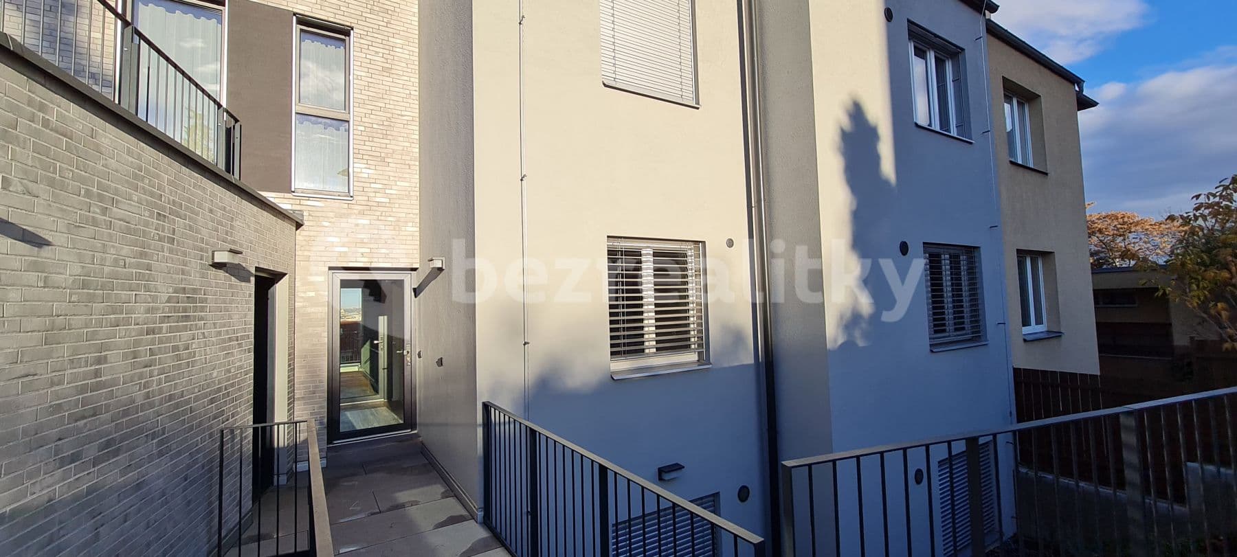 2 bedroom with open-plan kitchen flat to rent, 73 m², Pod Kesnerkou, Prague, Prague 2 bedroom with open-plan kitchen flat to rent, 73 m², Pod Kesnerkou, Prague, Prague