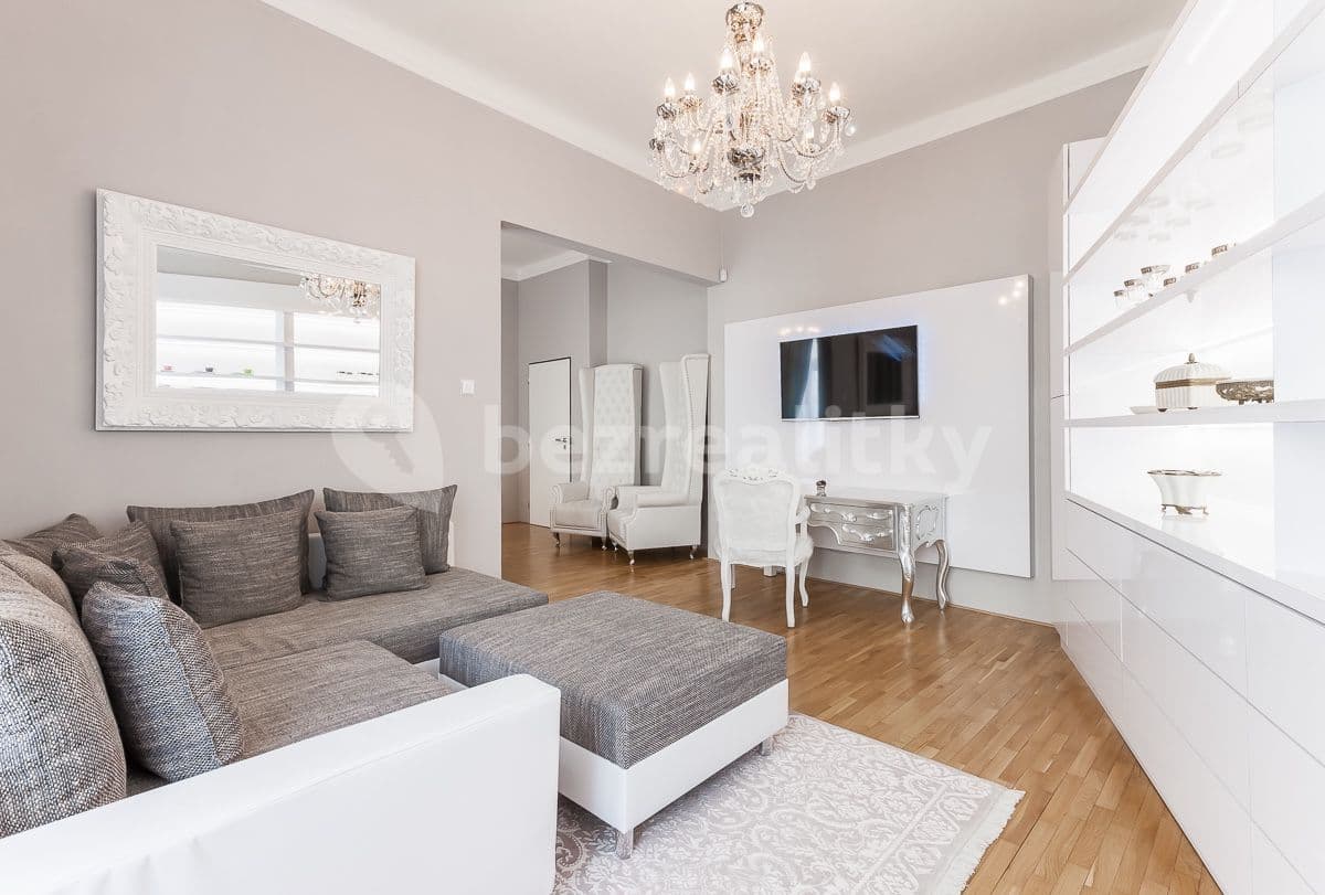 2 bedroom flat to rent, 90 m², Na Kozačce, Prague, Prague 2 bedroom flat to rent, 90 m², Na Kozačce, Prague, Prague