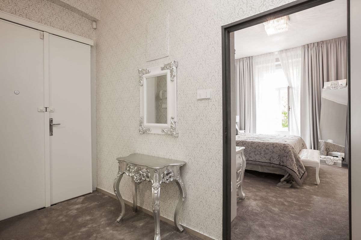 2 bedroom with open-plan kitchen flat to rent, 90 m², Na Kozačce, Prague, Prague 2 bedroom with open-plan kitchen flat to rent, 90 m², Na Kozačce, Prague, Prague