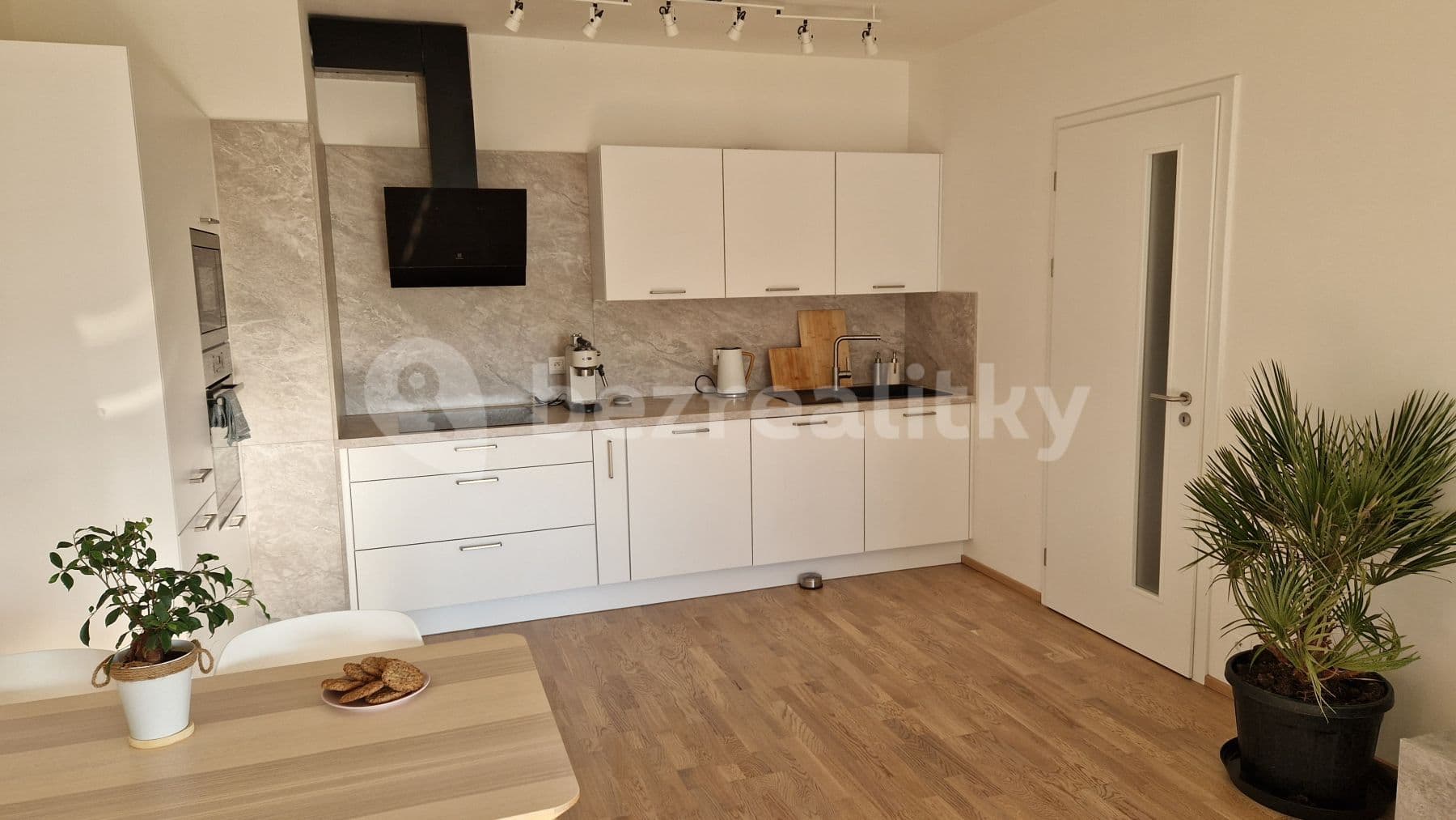 1 bedroom with open-plan kitchen flat to rent, 56 m², Waltariho, Prague, Prague 1 bedroom with open-plan kitchen flat to rent, 56 m², Waltariho, Prague, Prague