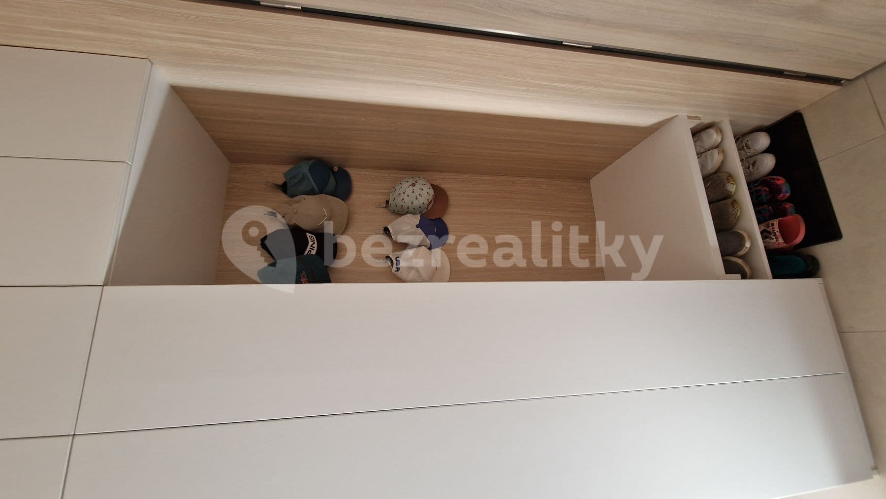 1 bedroom with open-plan kitchen flat to rent, 56 m², Waltariho, Prague, Prague 1 bedroom with open-plan kitchen flat to rent, 56 m², Waltariho, Prague, Prague