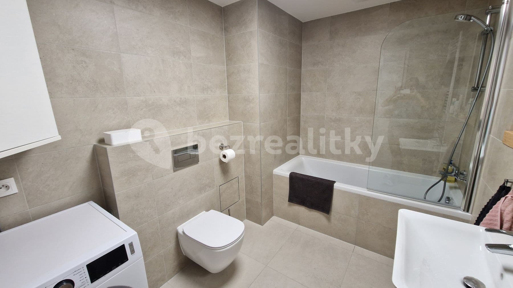1 bedroom with open-plan kitchen flat to rent, 56 m², Waltariho, Prague, Prague 1 bedroom with open-plan kitchen flat to rent, 56 m², Waltariho, Prague, Prague