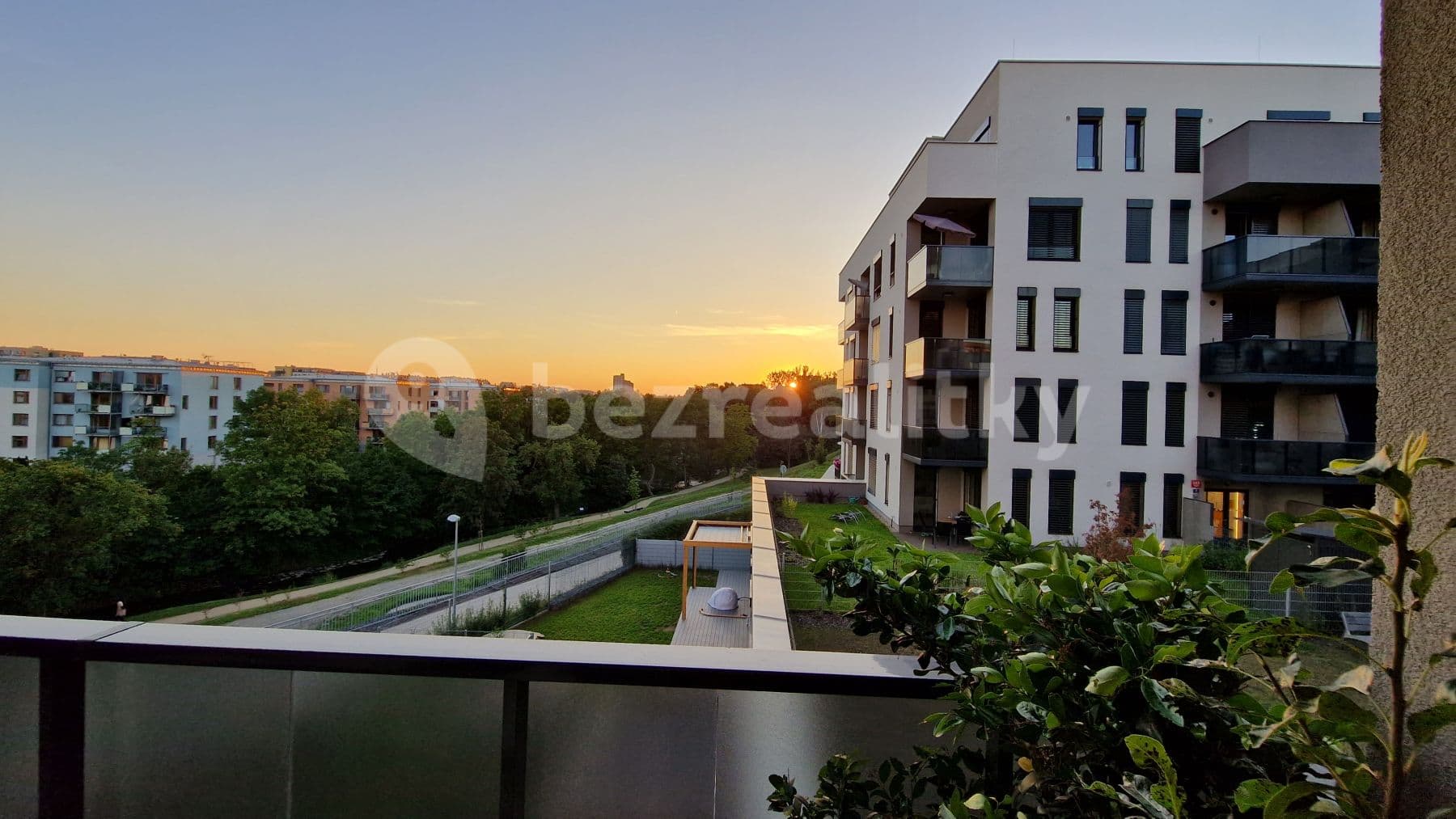 1 bedroom with open-plan kitchen flat to rent, 56 m², Waltariho, Prague, Prague 1 bedroom with open-plan kitchen flat to rent, 56 m², Waltariho, Prague, Prague