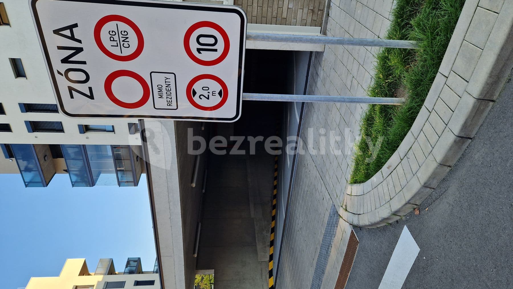 1 bedroom with open-plan kitchen flat to rent, 56 m², Waltariho, Prague, Prague 1 bedroom with open-plan kitchen flat to rent, 56 m², Waltariho, Prague, Prague