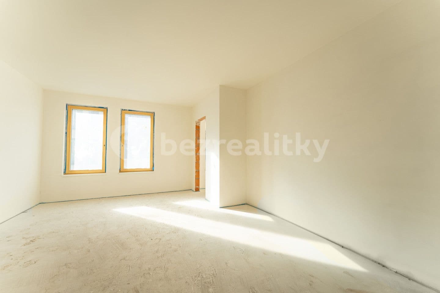 1 bedroom with open-plan kitchen flat for sale, 107 m², Sestupná, Prague, Prague