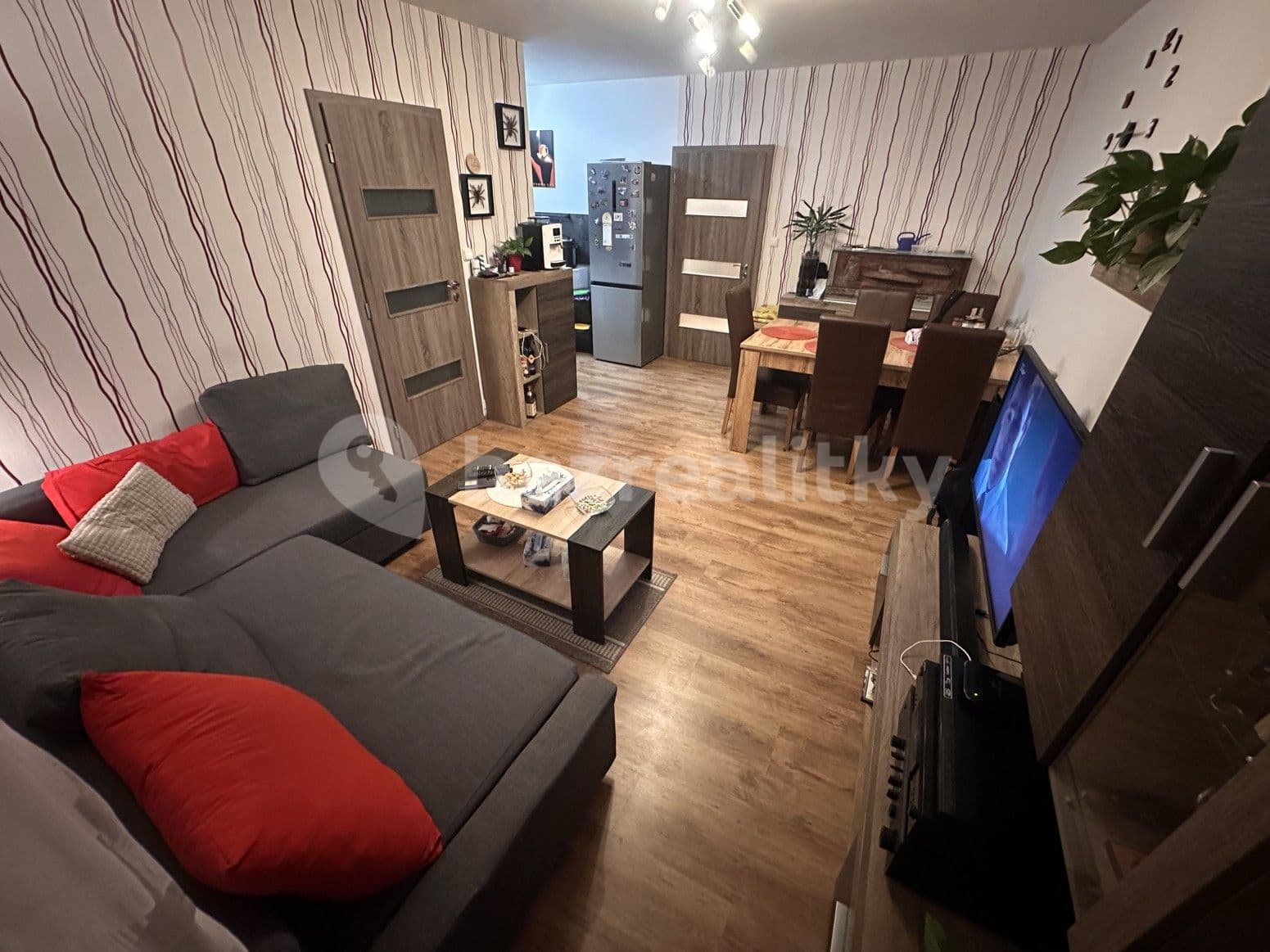 3 bedroom flat to rent, 74 m², Mádrova, Prague, Prague 3 bedroom flat to rent, 74 m², Mádrova, Prague, Prague