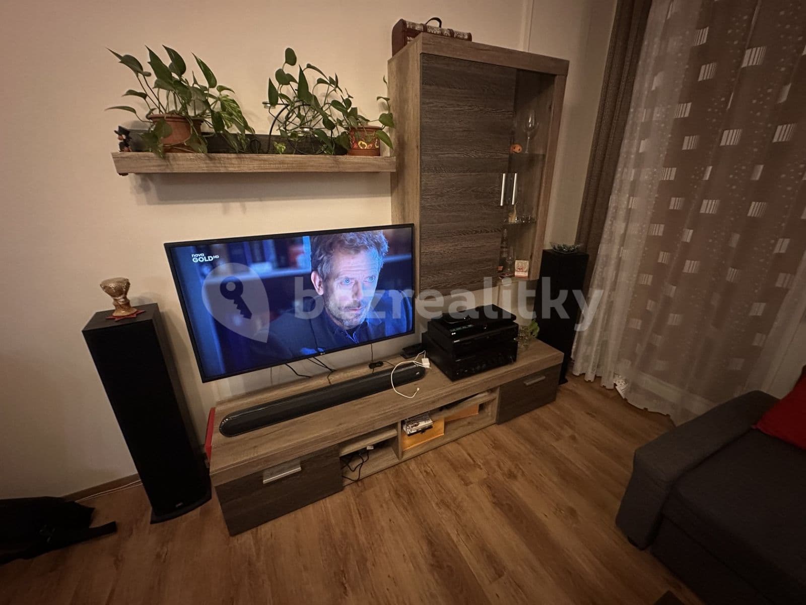 3 bedroom flat to rent, 74 m², Mádrova, Prague, Prague 3 bedroom flat to rent, 74 m², Mádrova, Prague, Prague