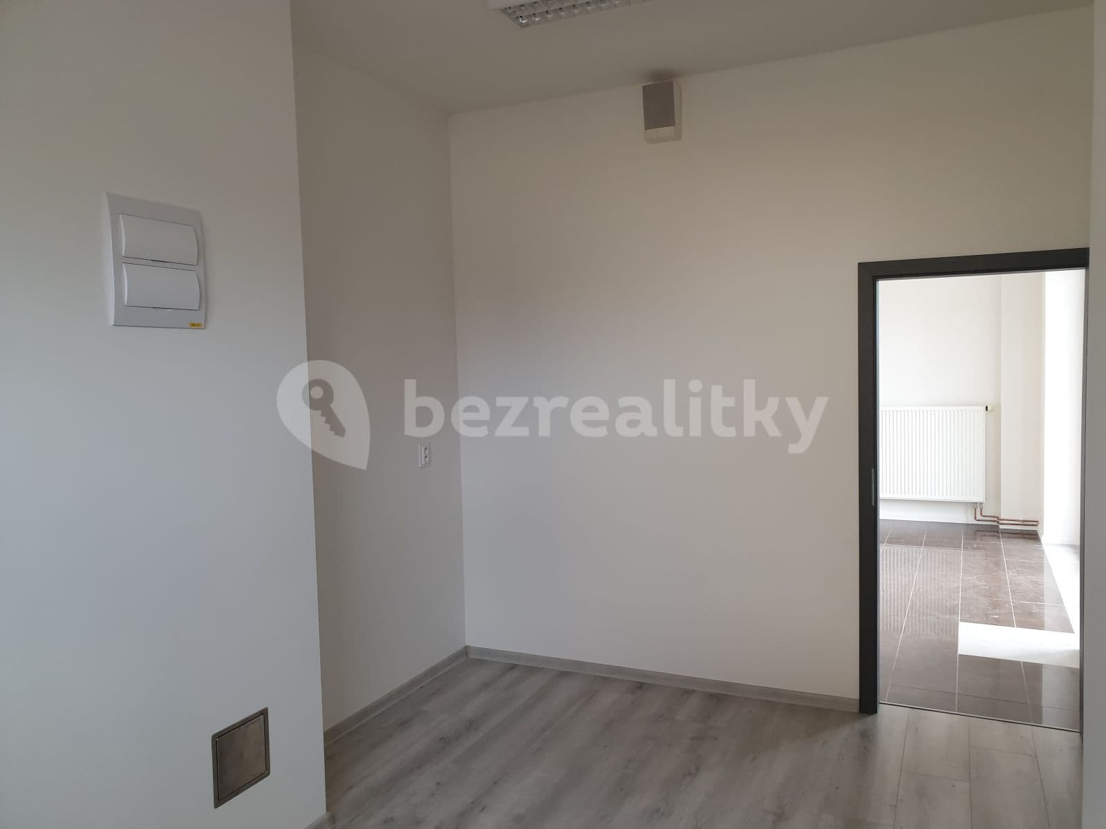 office to rent, 29 m², Tyršovo nám., Roztoky, Středočeský Region
