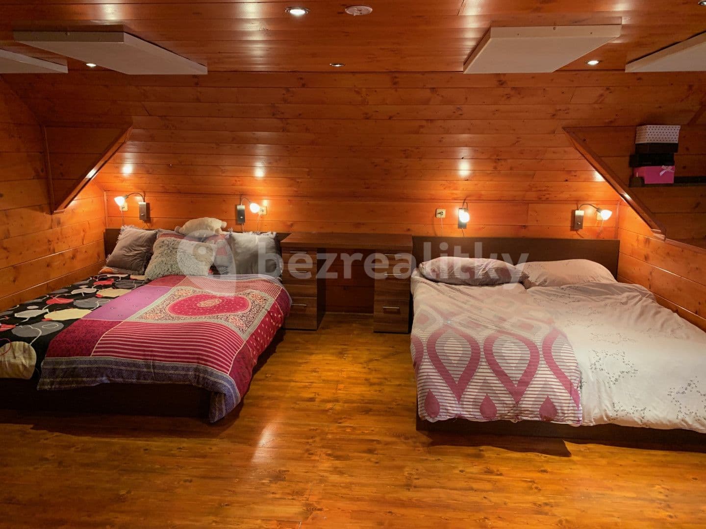 5 bedroom flat for sale, 215 m², Komenského, Častolovice, Královéhradecký Region