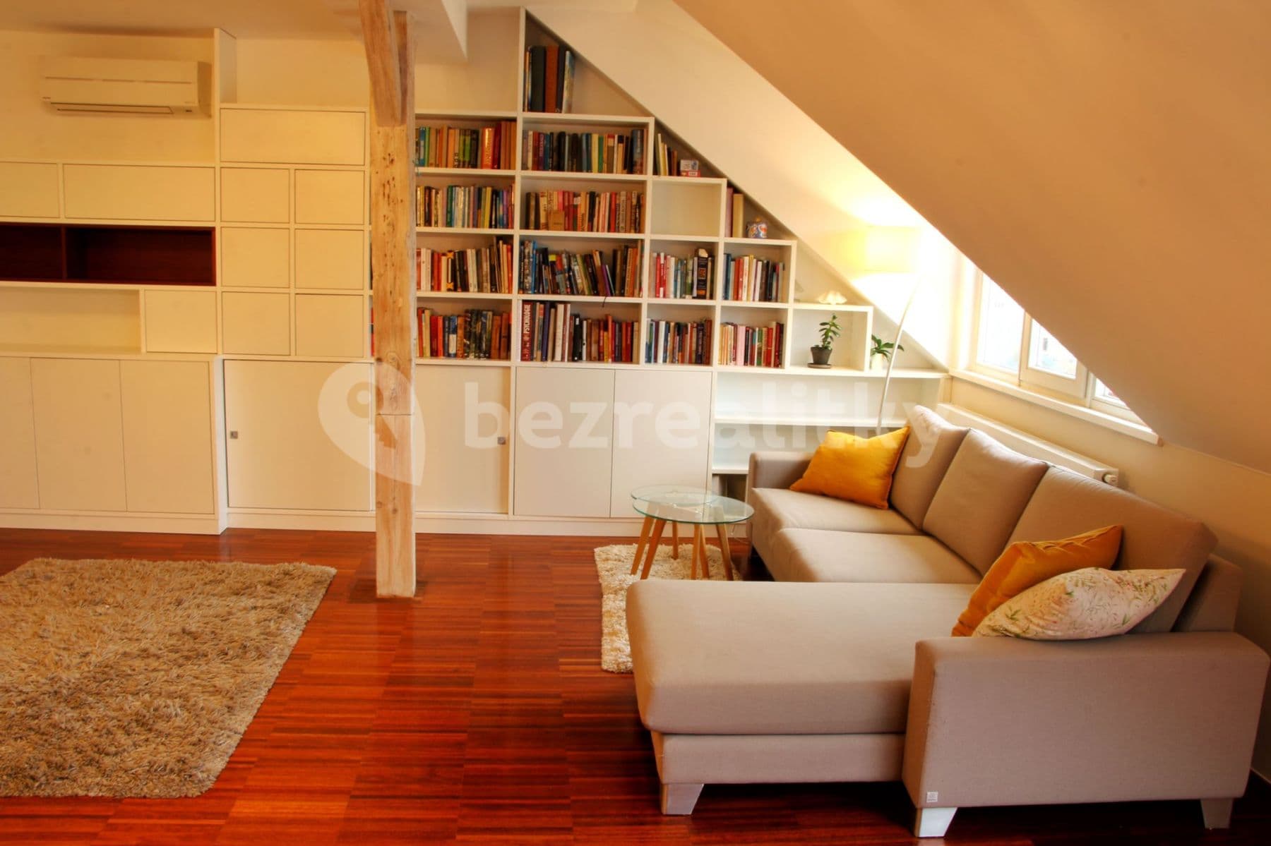 3 bedroom with open-plan kitchen flat to rent, 120 m², Eliášova, Prague, Prague 3 bedroom with open-plan kitchen flat to rent, 120 m², Eliášova, Prague, Prague
