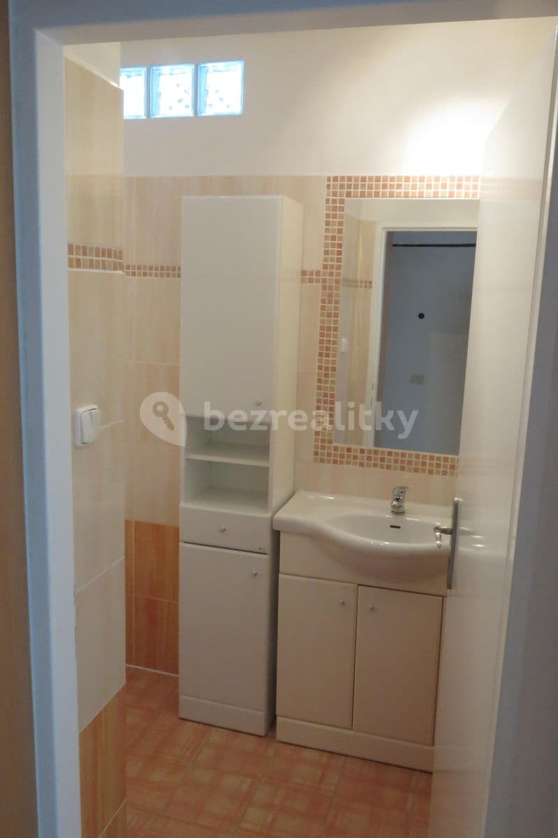 2 bedroom flat to rent, 51 m², Drahobejlova, Prague, Prague 2 bedroom flat to rent, 51 m², Drahobejlova, Prague, Prague