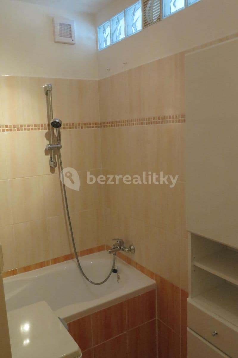 2 bedroom flat to rent, 51 m², Drahobejlova, Prague, Prague 2 bedroom flat to rent, 51 m², Drahobejlova, Prague, Prague