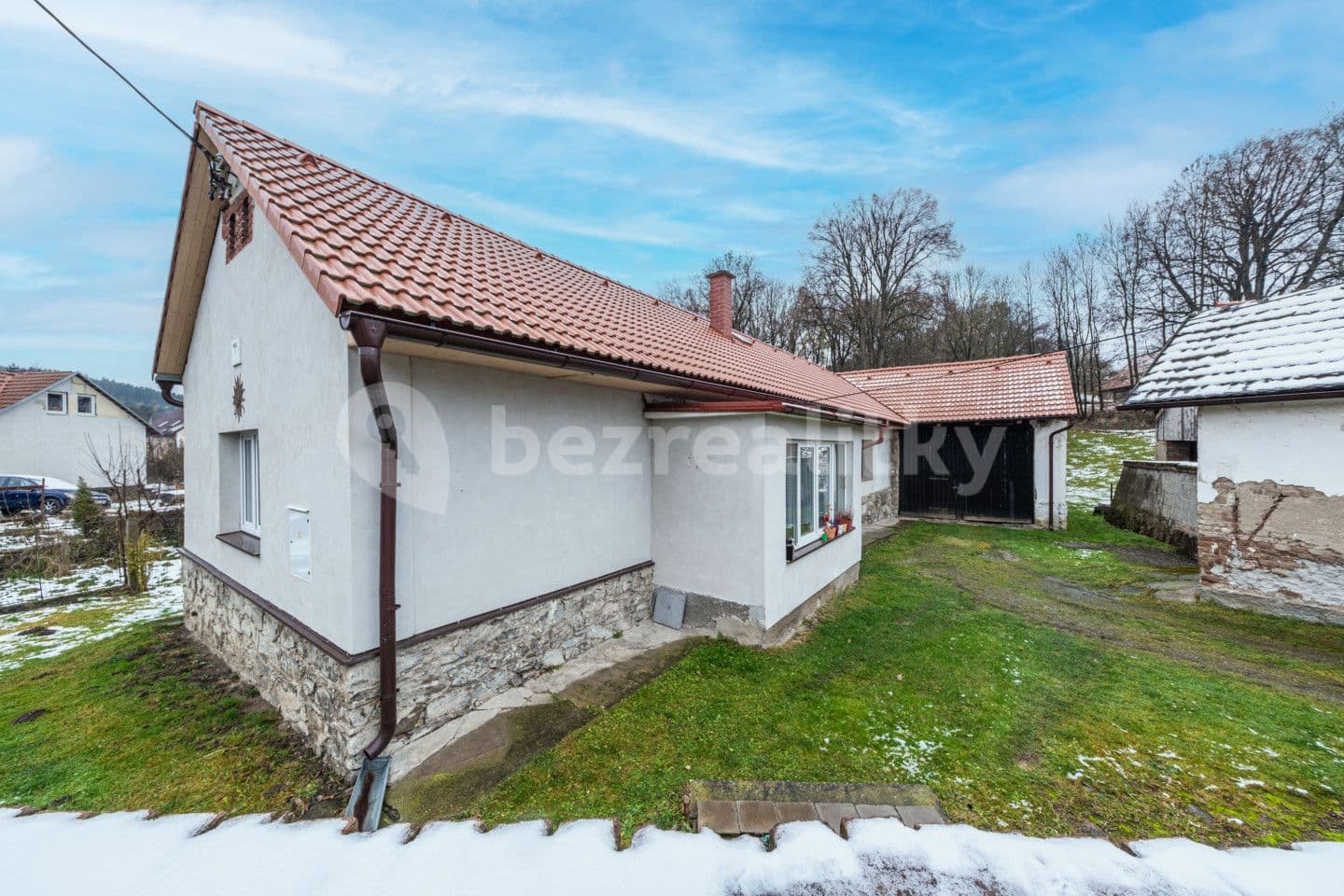 house for sale, 120 m², Chrášťany, Středočeský Region
