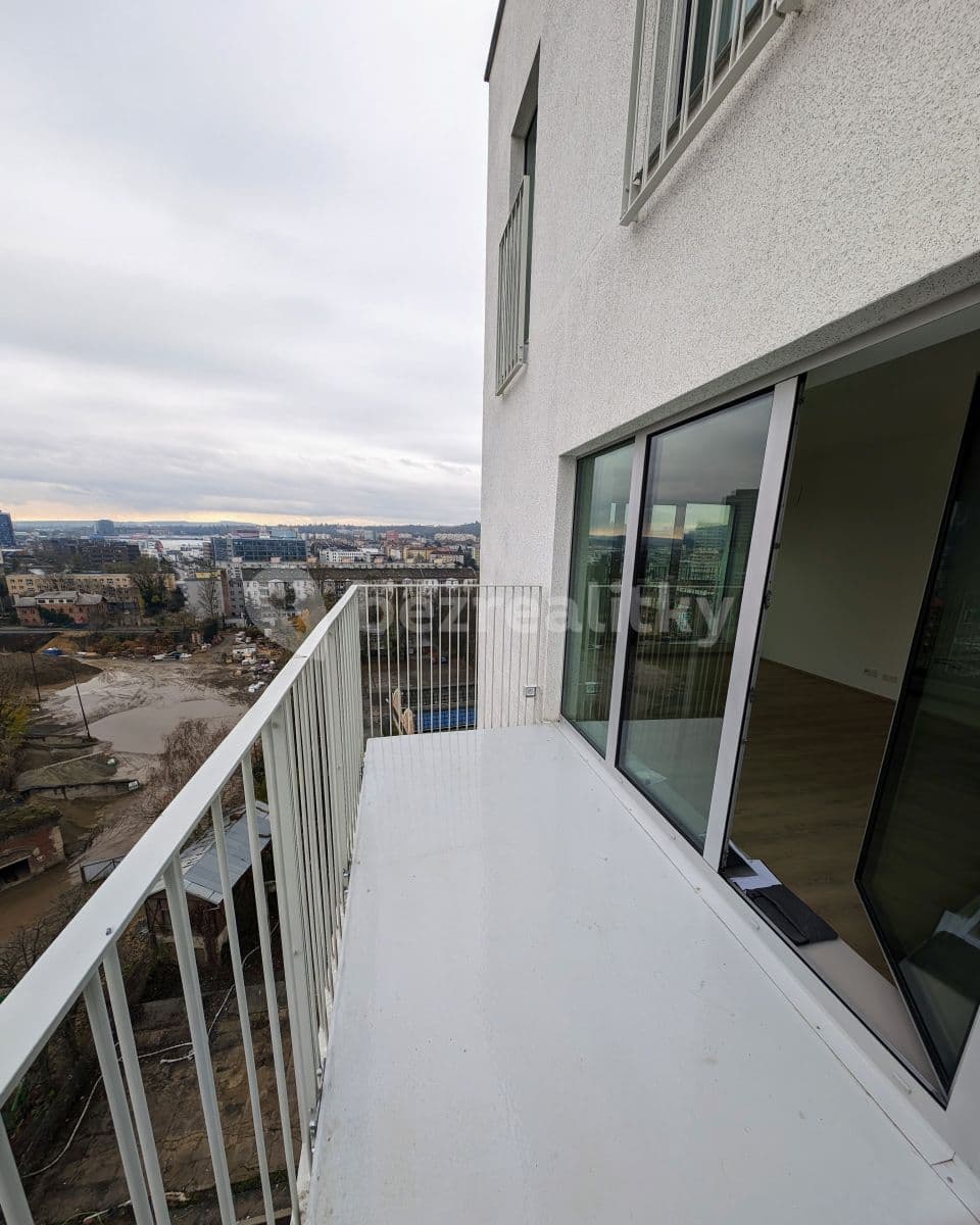 1 bedroom with open-plan kitchen flat to rent, 66 m², Nové sady, Brno, Jihomoravský Region 1 bedroom with open-plan kitchen flat to rent, 66 m², Nové sady, Brno, Jihomoravský Region