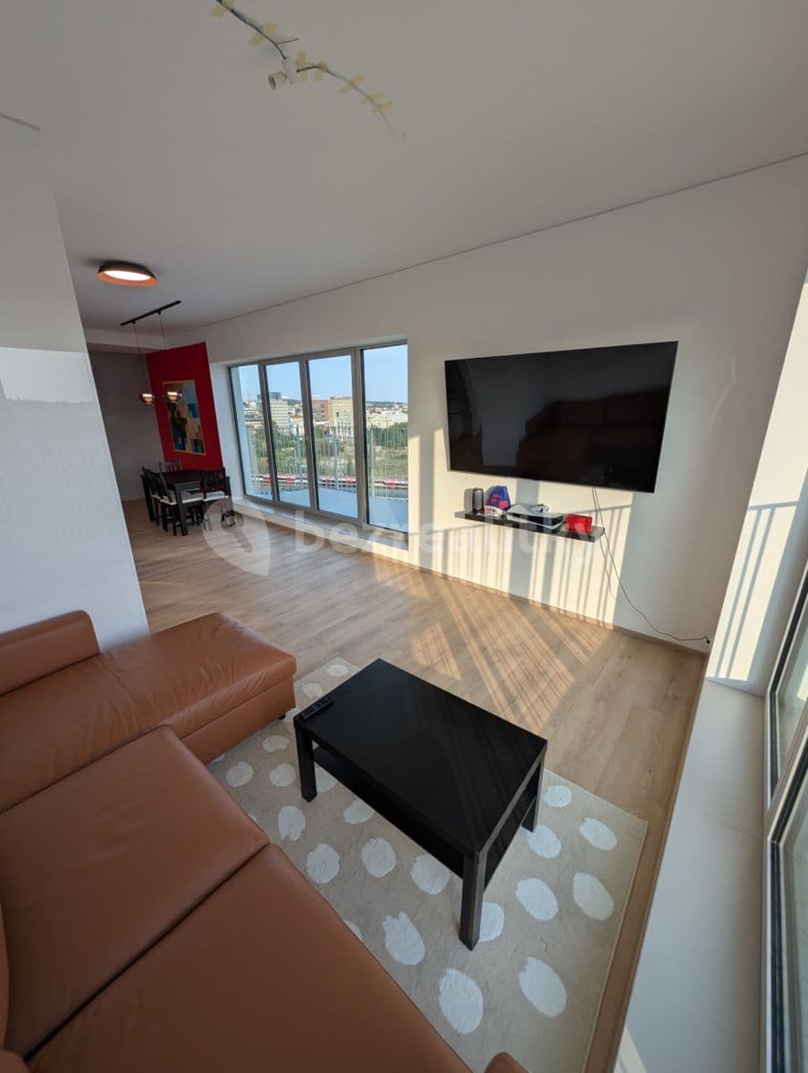 1 bedroom with open-plan kitchen flat to rent, 66 m², Nové sady, Brno, Jihomoravský Region 1 bedroom with open-plan kitchen flat to rent, 66 m², Nové sady, Brno, Jihomoravský Region