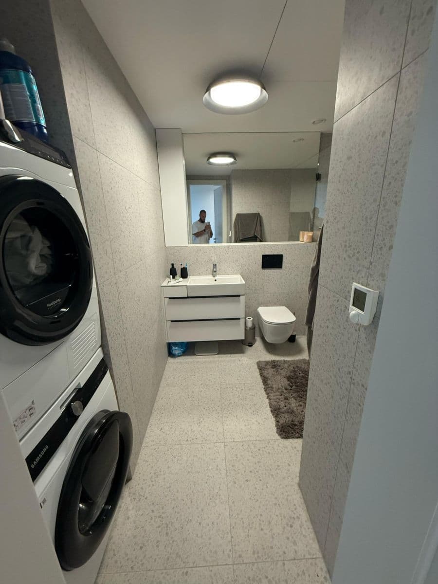 1 bedroom with open-plan kitchen flat to rent, 66 m², Nové sady, Brno, Jihomoravský Region 1 bedroom with open-plan kitchen flat to rent, 66 m², Nové sady, Brno, Jihomoravský Region