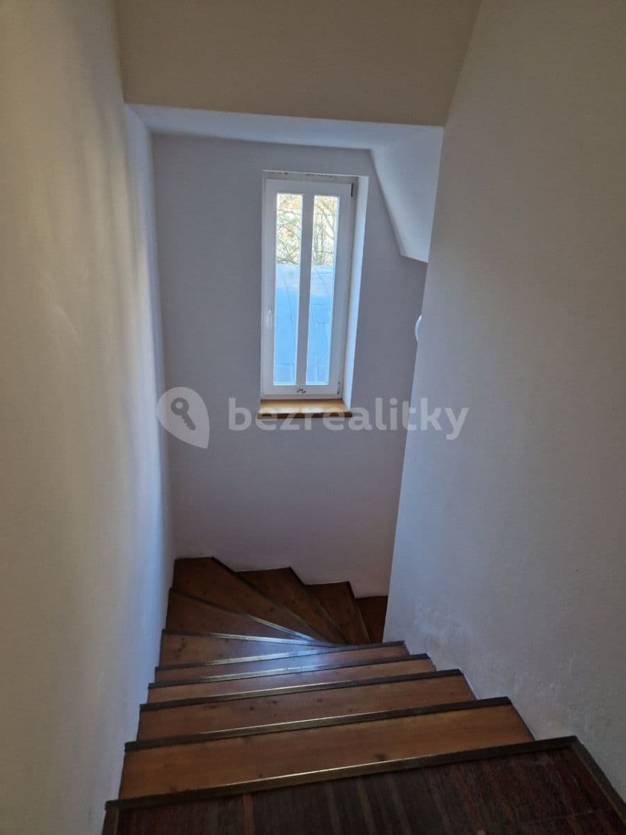 1 bedroom with open-plan kitchen flat to rent, 51 m², Cimburkova, Prague, Prague 1 bedroom with open-plan kitchen flat to rent, 51 m², Cimburkova, Prague, Prague