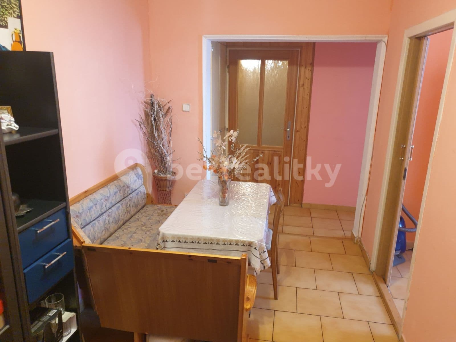 4 bedroom flat for sale, 85 m², Nad Lomnicí, Blatná, Jihočeský Region