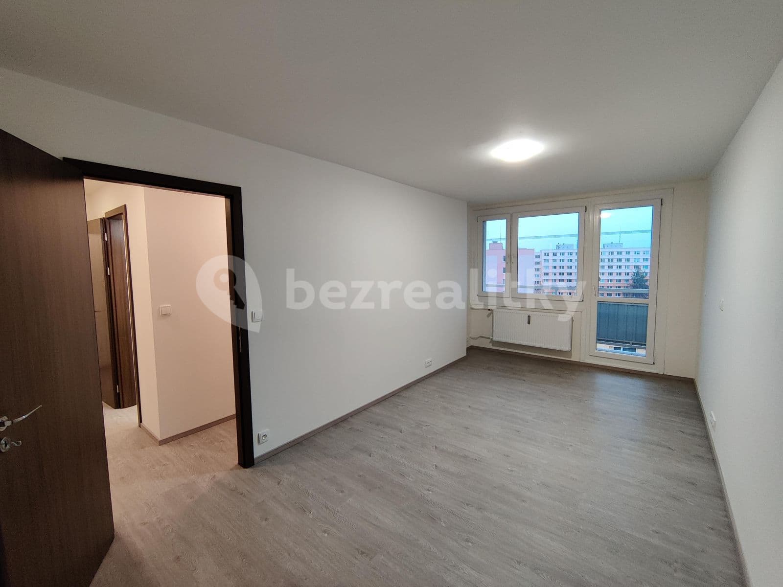 2 bedroom flat to rent, 63 m², Benešovská, Kladno, Středočeský Region 2 bedroom flat to rent, 63 m², Benešovská, Kladno, Středočeský Region