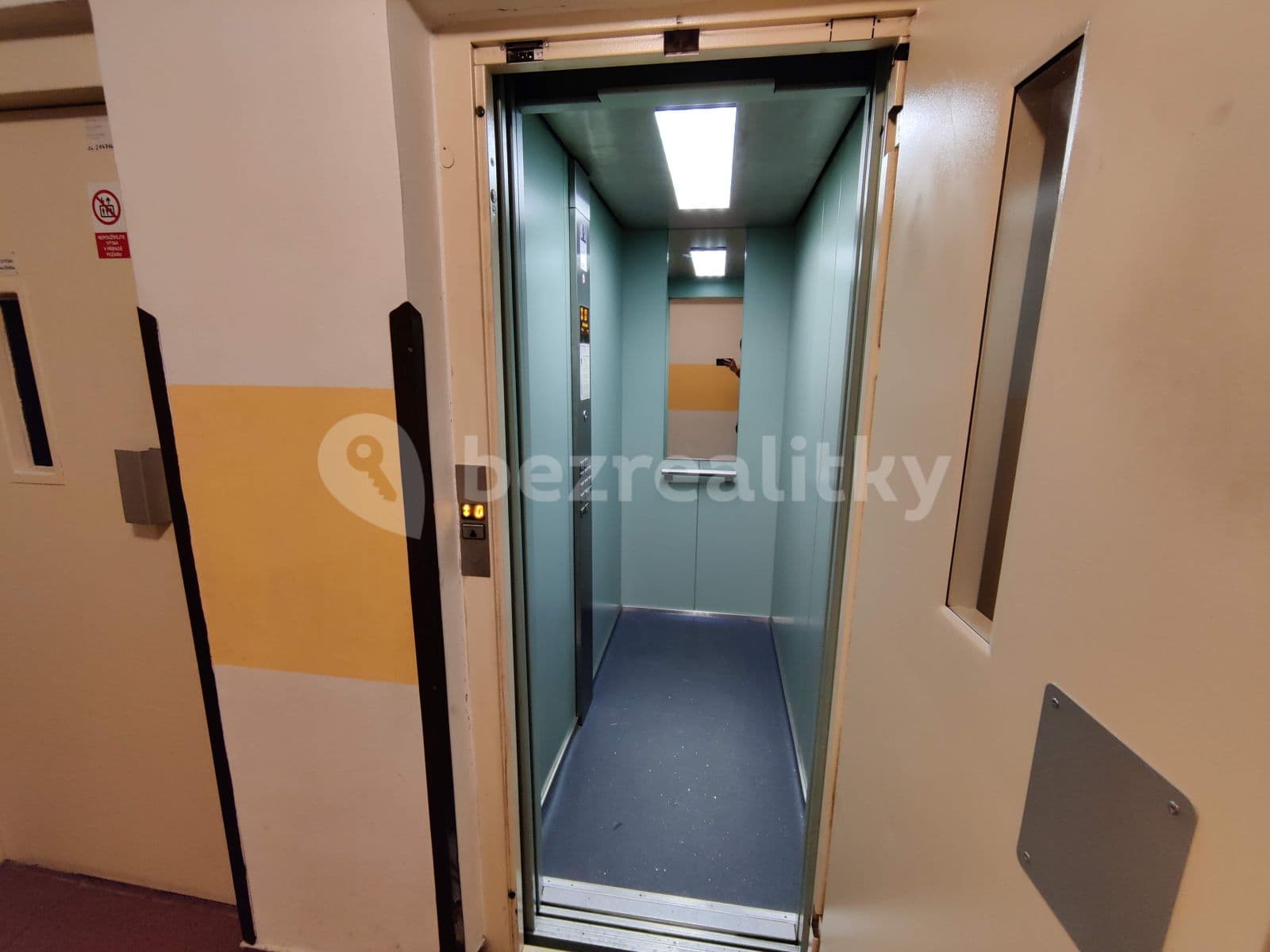 2 bedroom flat to rent, 63 m², Benešovská, Kladno, Středočeský Region 2 bedroom flat to rent, 63 m², Benešovská, Kladno, Středočeský Region