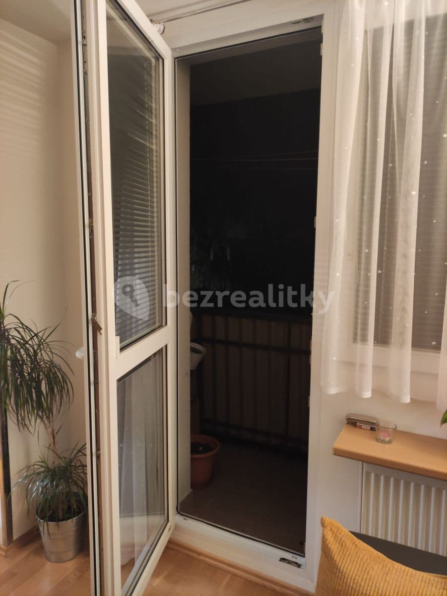 2 bedroom flat to rent, 55 m², Rumunská, Čelákovice, Středočeský Region 2 bedroom flat to rent, 55 m², Rumunská, Čelákovice, Středočeský Region
