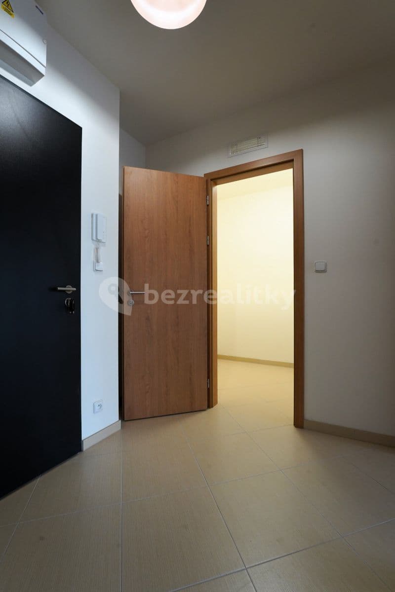 1 bedroom with open-plan kitchen flat to rent, 57 m², Thomasova, Prague, Prague 1 bedroom with open-plan kitchen flat to rent, 57 m², Thomasova, Prague, Prague