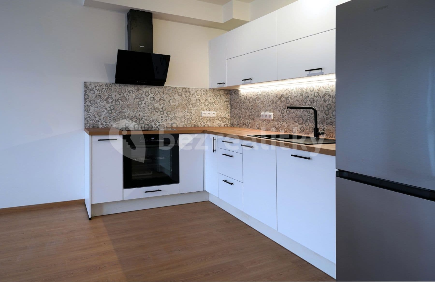 1 bedroom with open-plan kitchen flat to rent, 57 m², Thomasova, Prague, Prague 1 bedroom with open-plan kitchen flat to rent, 57 m², Thomasova, Prague, Prague