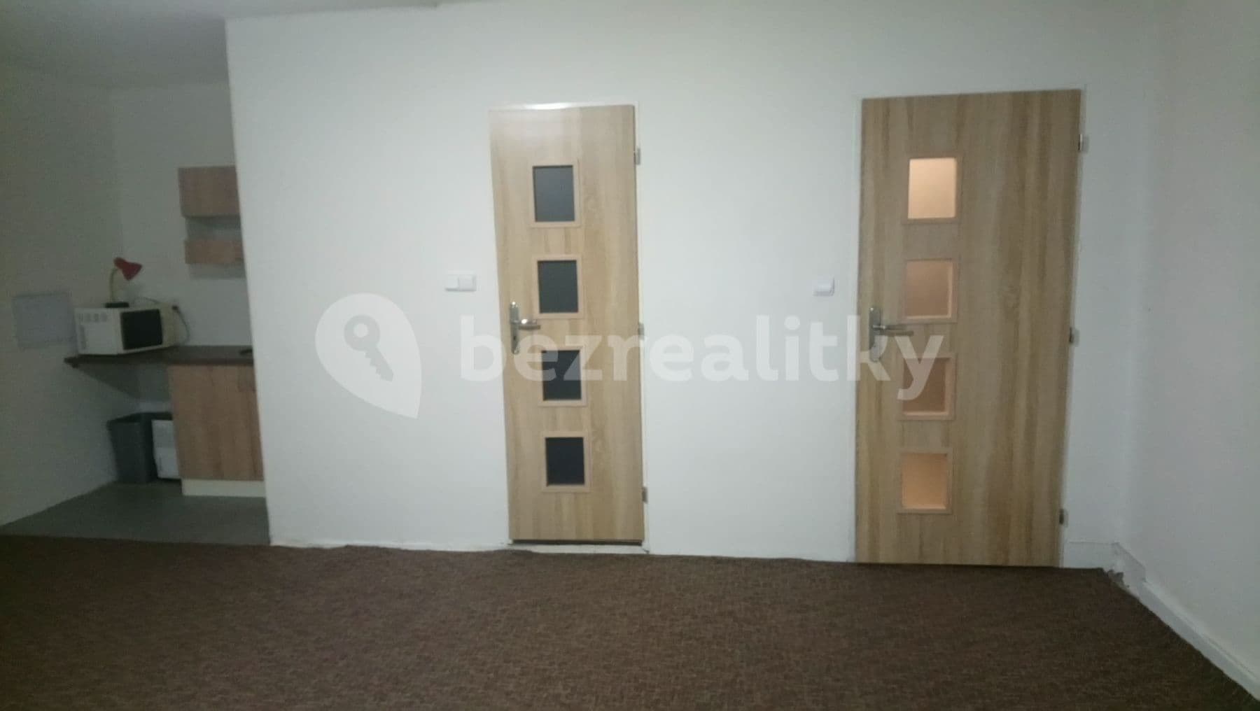 non-residential property for sale, 30 m², Kojetická, Neratovice, Středočeský Region non-residential property for sale, 30 m², Kojetická, Neratovice, Středočeský Region