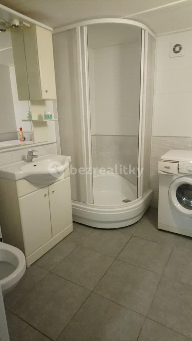 non-residential property for sale, 30 m², Kojetická, Neratovice, Středočeský Region non-residential property for sale, 30 m², Kojetická, Neratovice, Středočeský Region