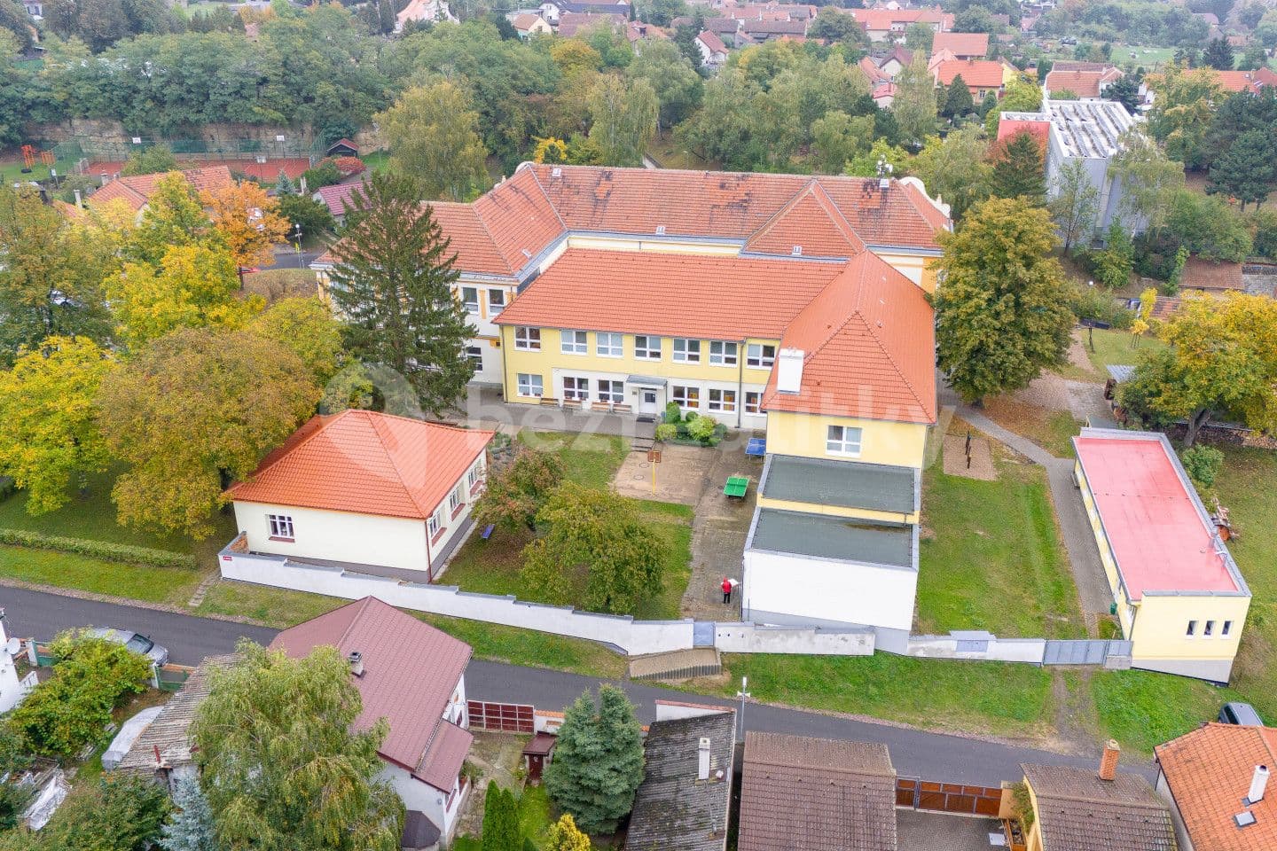 house for sale, 170 m², Komenského, Byšice, Středočeský Region