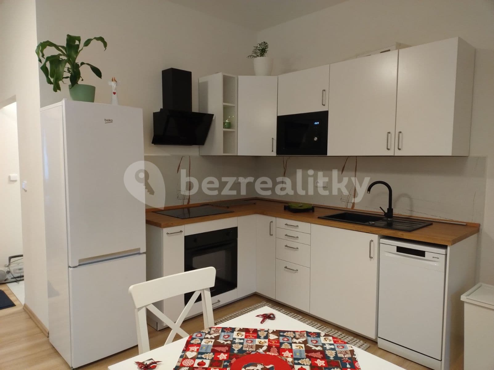 1 bedroom with open-plan kitchen flat to rent, 53 m², Hřímalého, Plzeň, Plzeňský Region 1 bedroom with open-plan kitchen flat to rent, 53 m², Hřímalého, Plzeň, Plzeňský Region