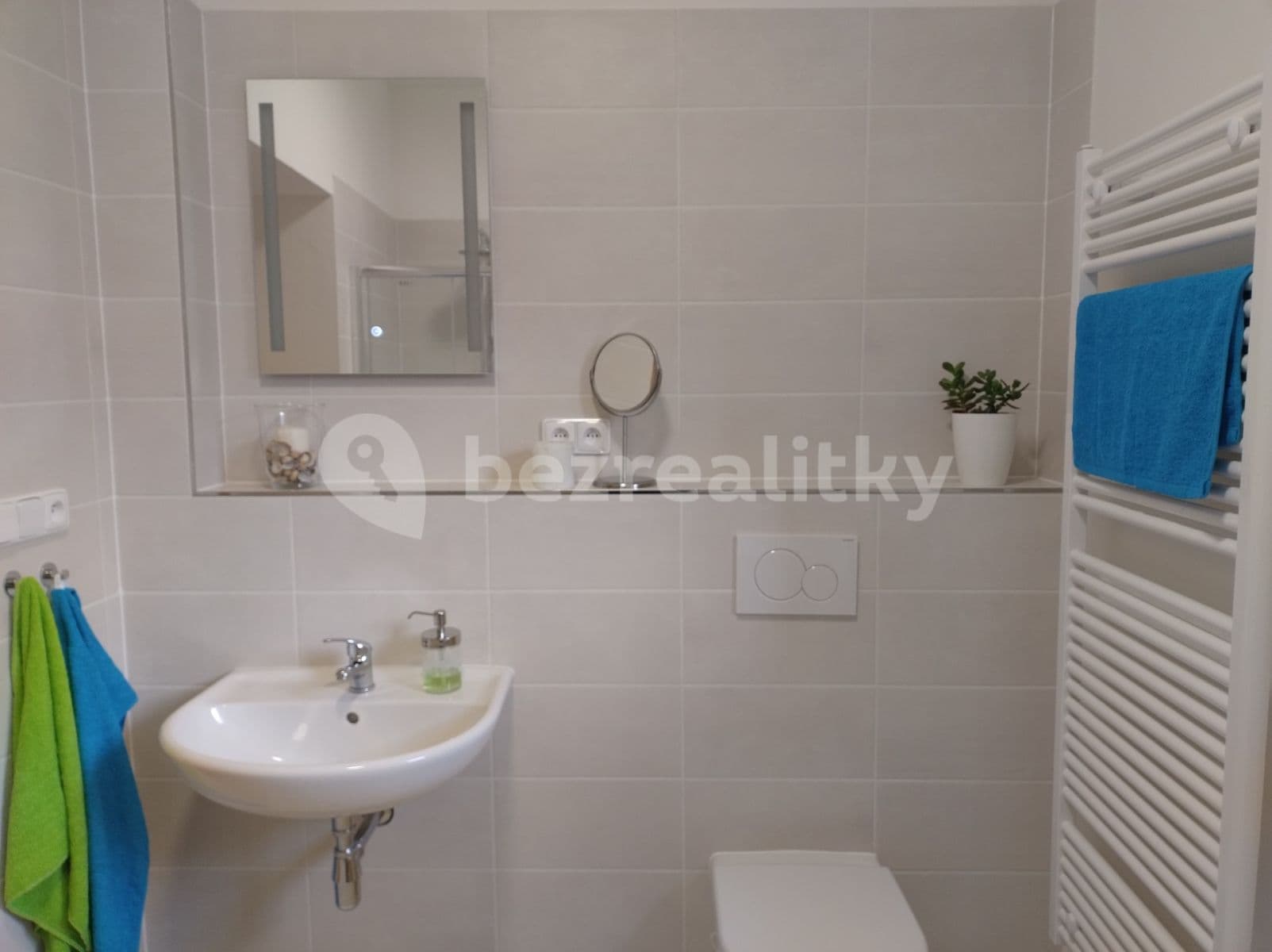 1 bedroom with open-plan kitchen flat to rent, 53 m², Hřímalého, Plzeň, Plzeňský Region 1 bedroom with open-plan kitchen flat to rent, 53 m², Hřímalého, Plzeň, Plzeňský Region