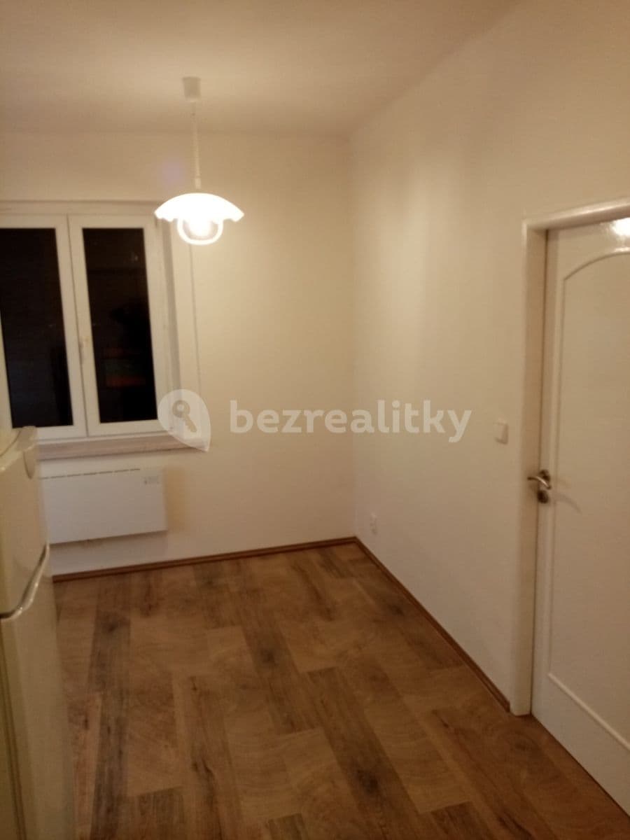 1 bedroom flat to rent, 30 m², Na náměstí, Davle, Středočeský Region 1 bedroom flat to rent, 30 m², Na náměstí, Davle, Středočeský Region