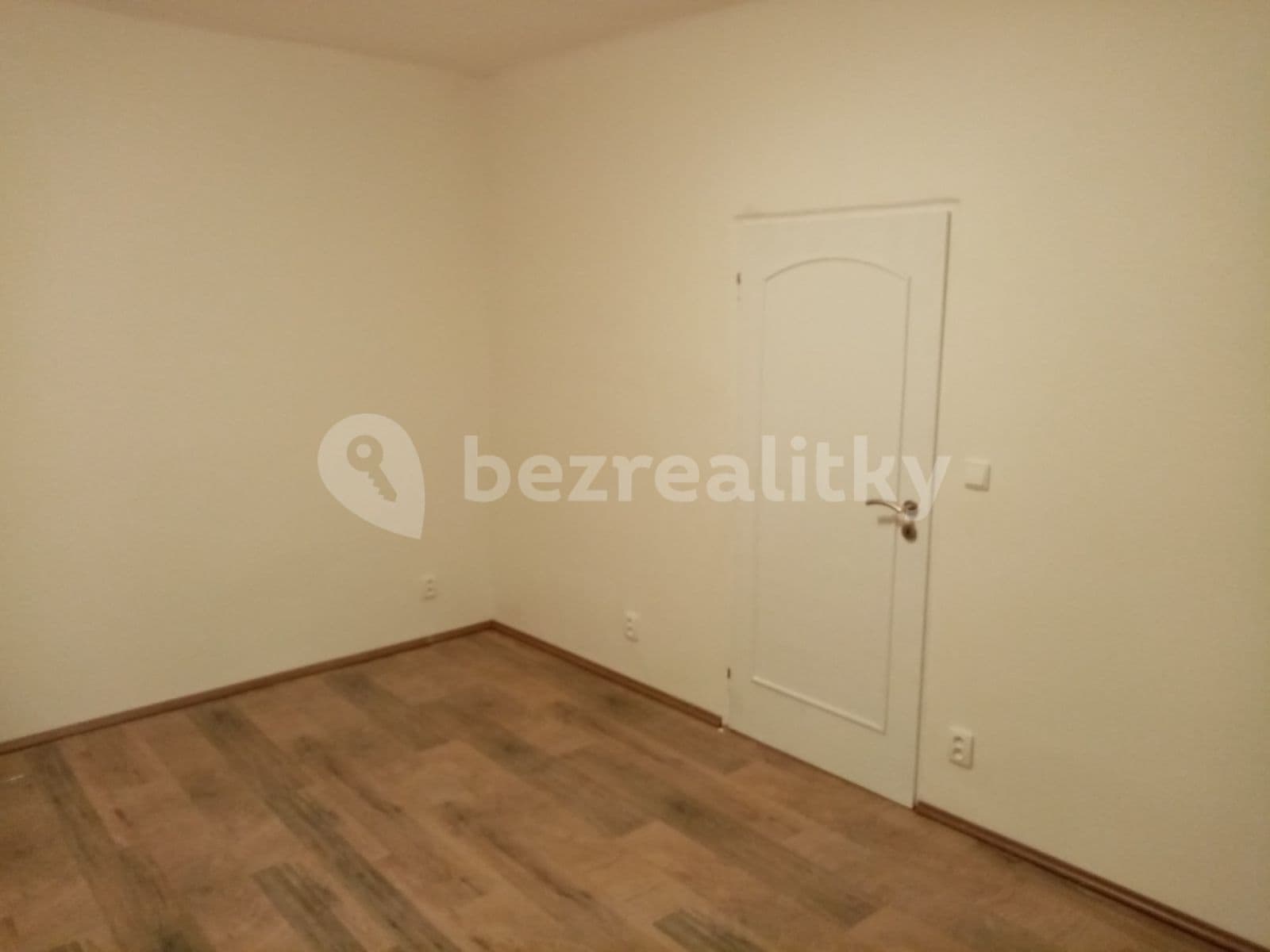 1 bedroom flat to rent, 30 m², Na náměstí, Davle, Středočeský Region 1 bedroom flat to rent, 30 m², Na náměstí, Davle, Středočeský Region